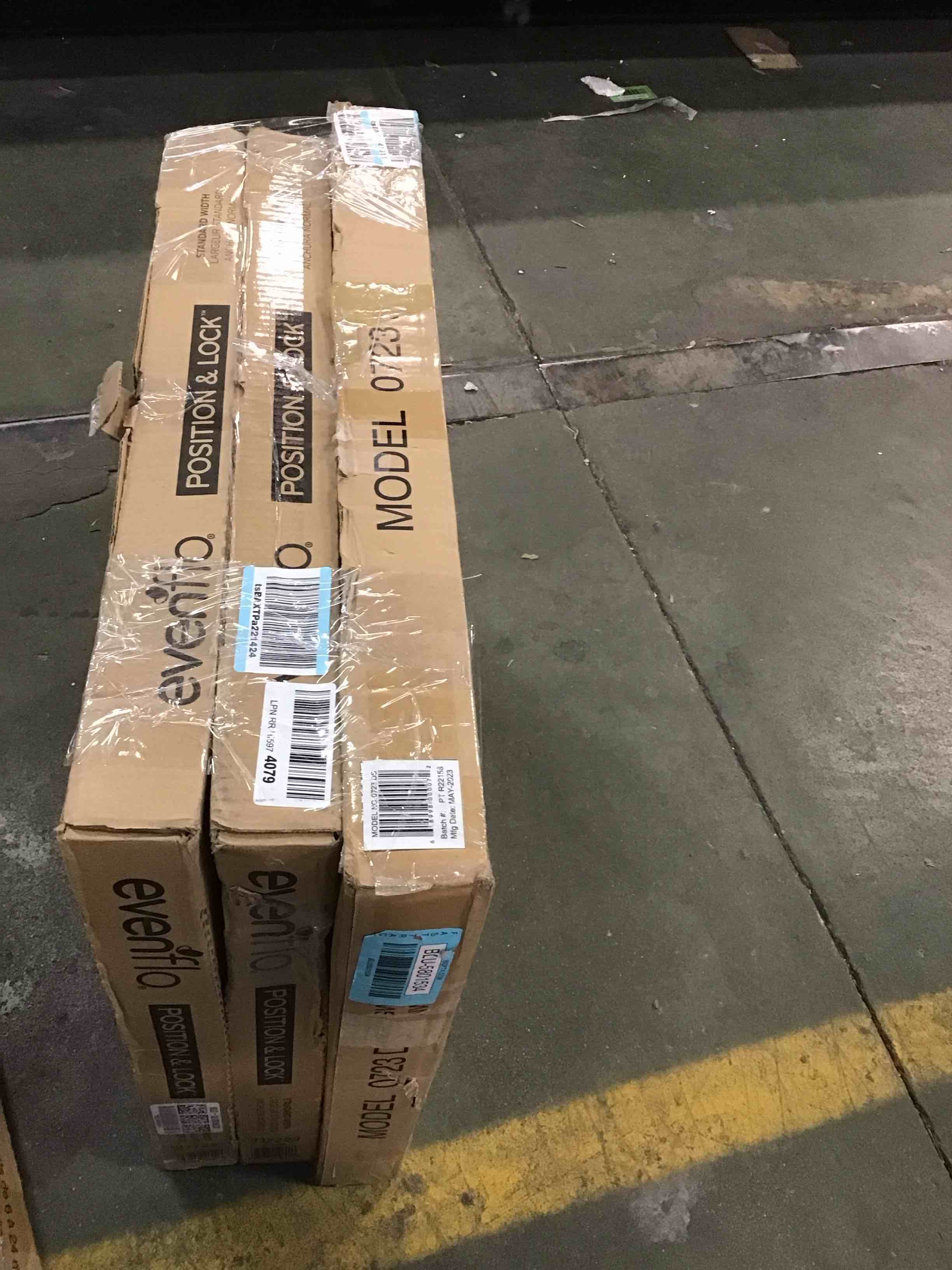 https://s3.amazonaws.com/lotting-images-prod/bidfta/BLU5801558_1705524176224.jpeg