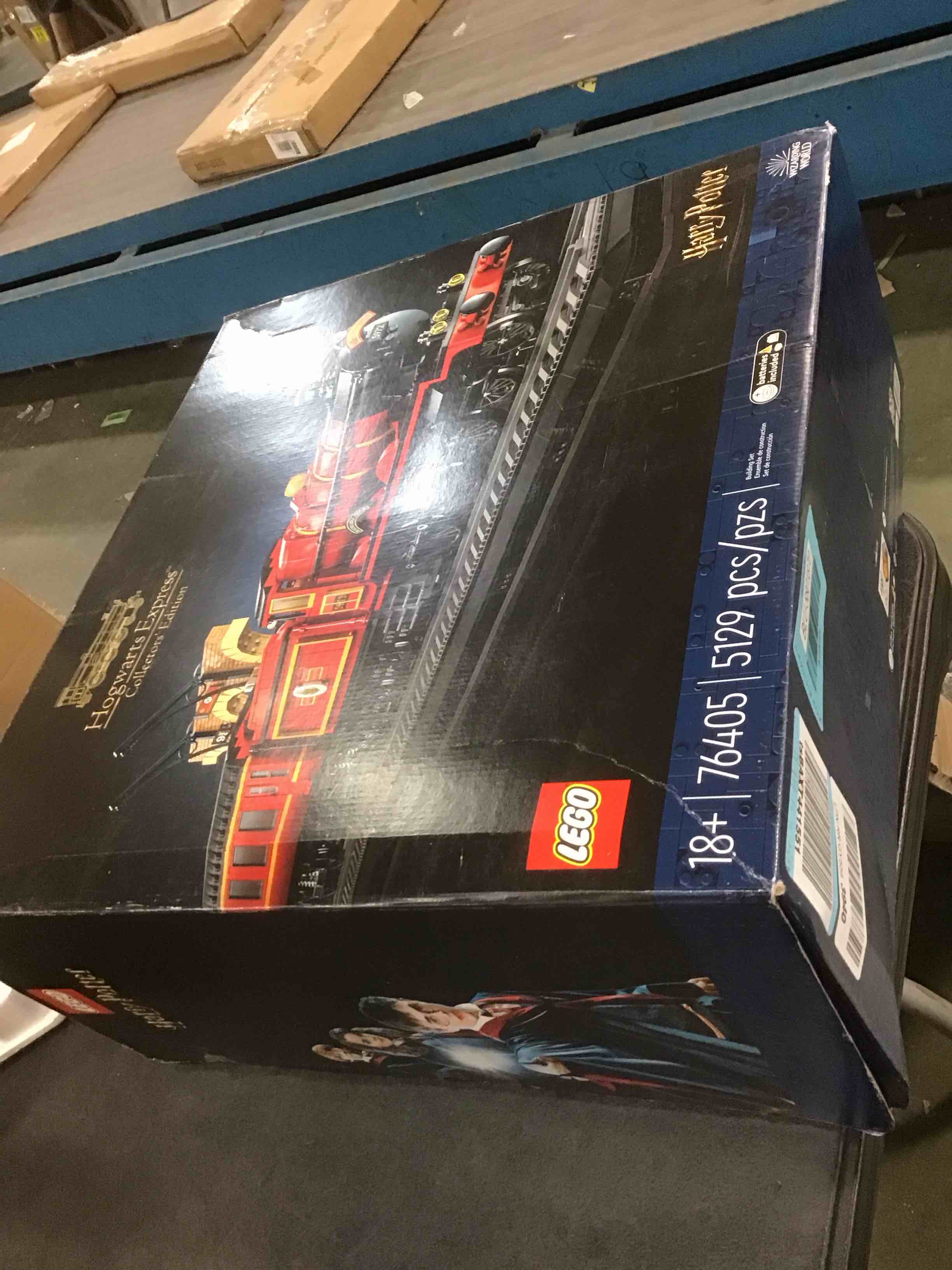 https://s3.amazonaws.com/lotting-images-prod/bidfta/BLU5801870_1705679221958.jpeg