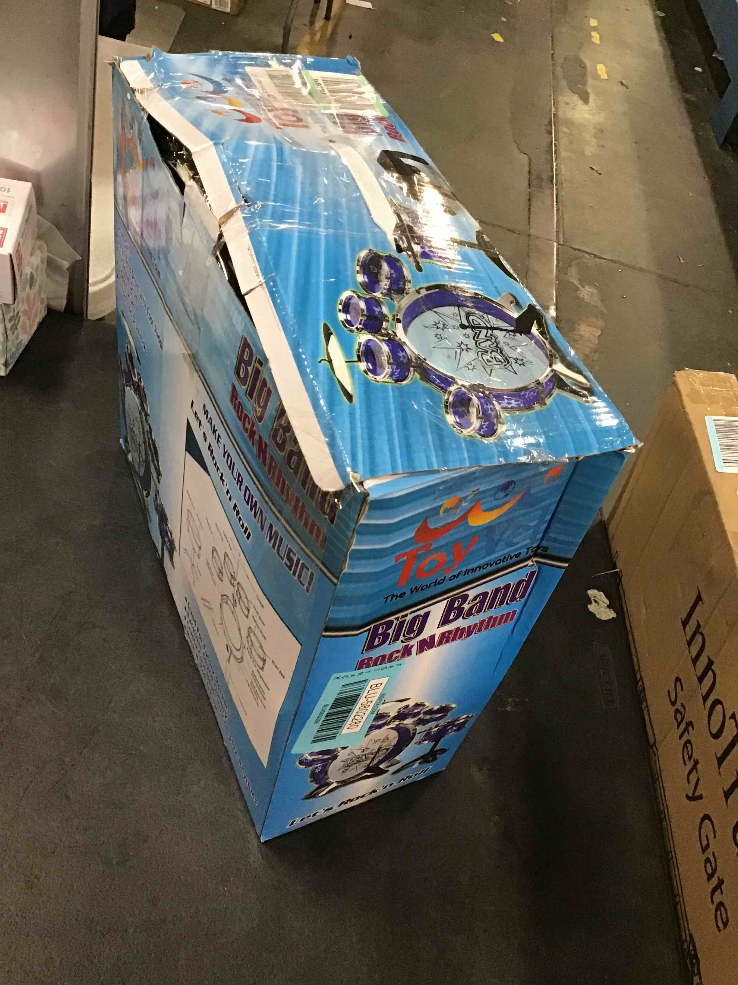 https://s3.amazonaws.com/lotting-images-prod/bidfta/BLU5802280_1706021719232.jpeg
