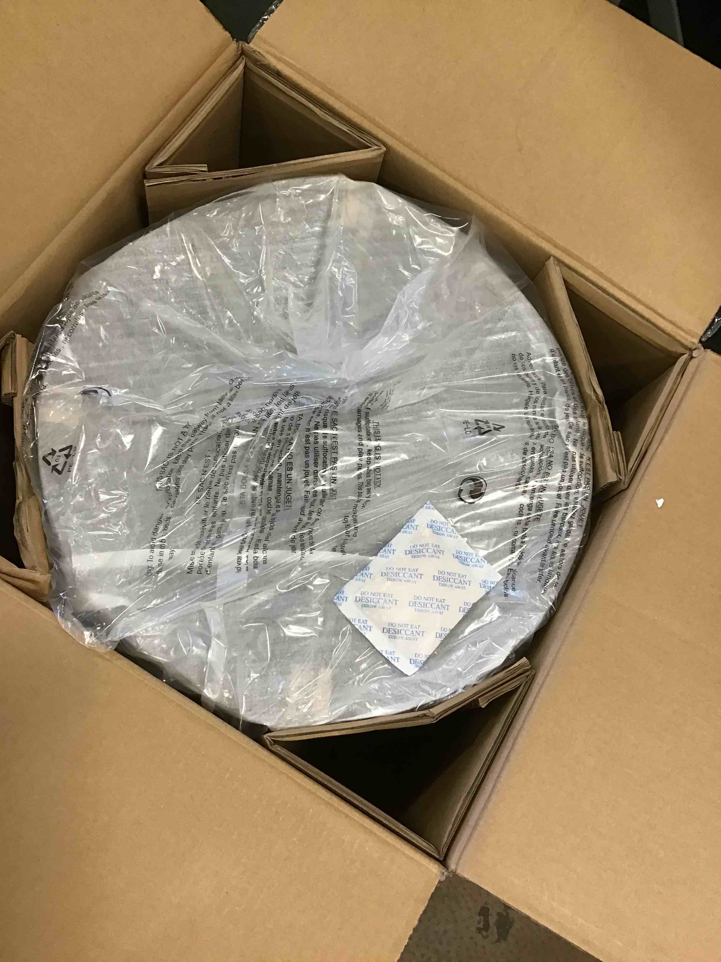 https://s3.amazonaws.com/lotting-images-prod/bidfta/BLU5803978_1711632720918.jpeg