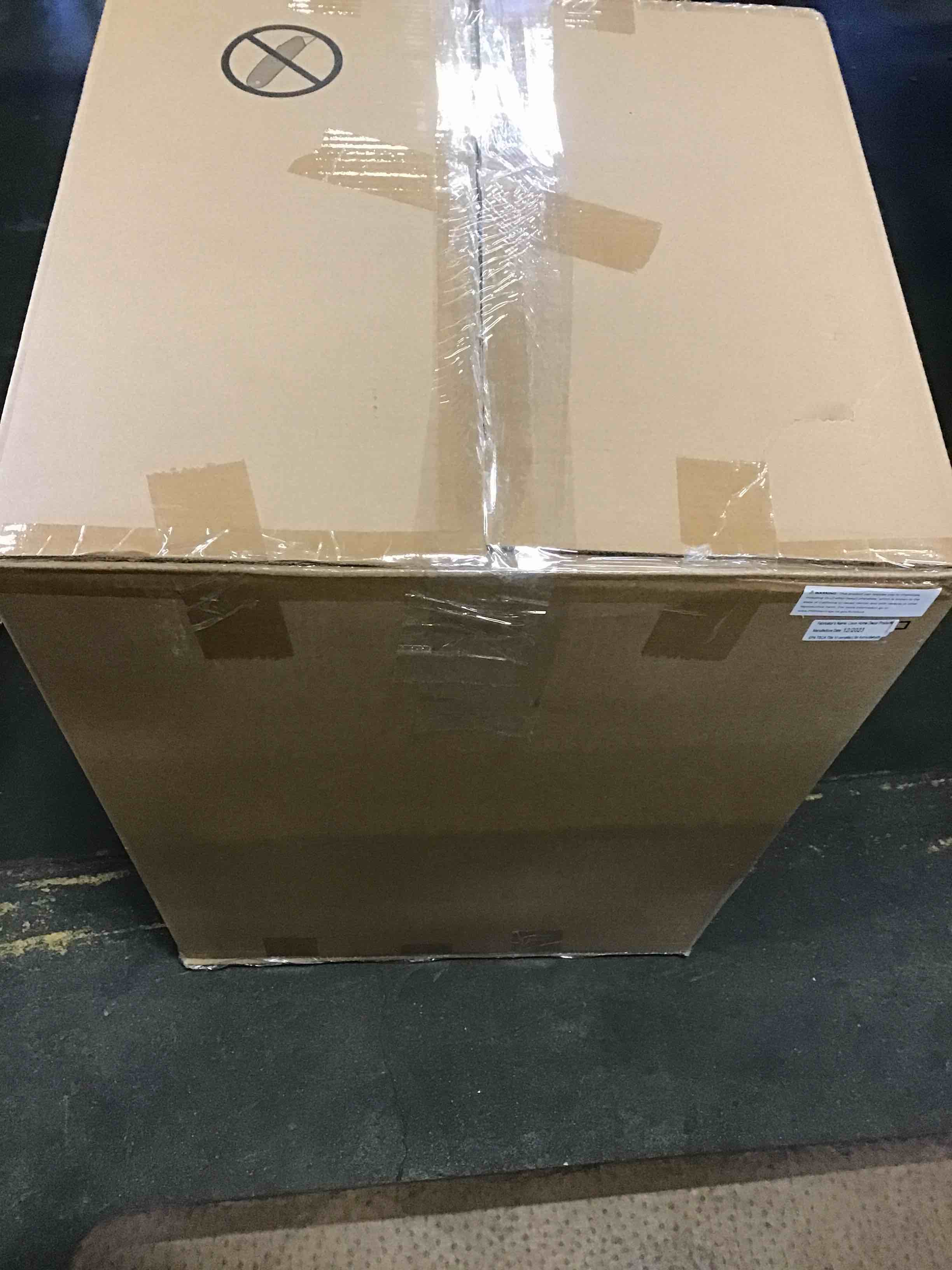 https://s3.amazonaws.com/lotting-images-prod/bidfta/BLU5803978_1711632753727.jpeg