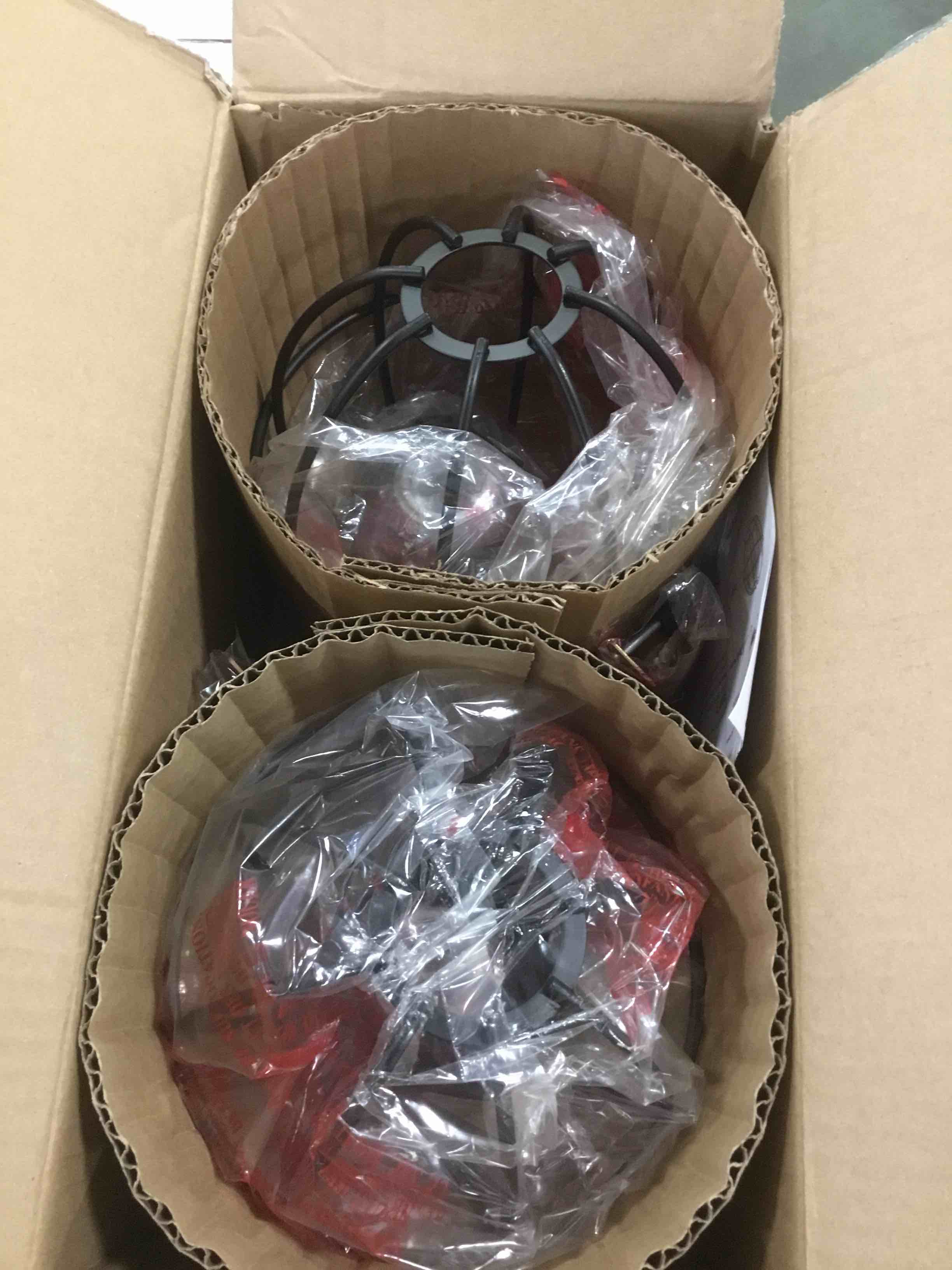 https://s3.amazonaws.com/lotting-images-prod/bidfta/BLU5804702_1712336035907.jpeg