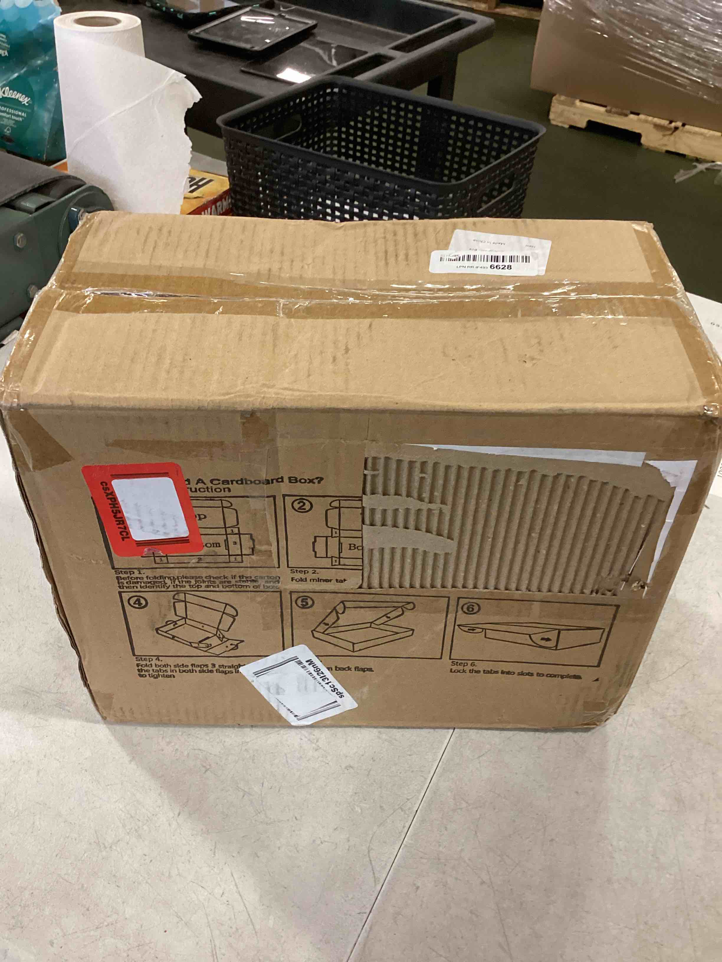 https://s3.amazonaws.com/lotting-images-prod/bidfta/BLU5805439_1712775405942.jpeg