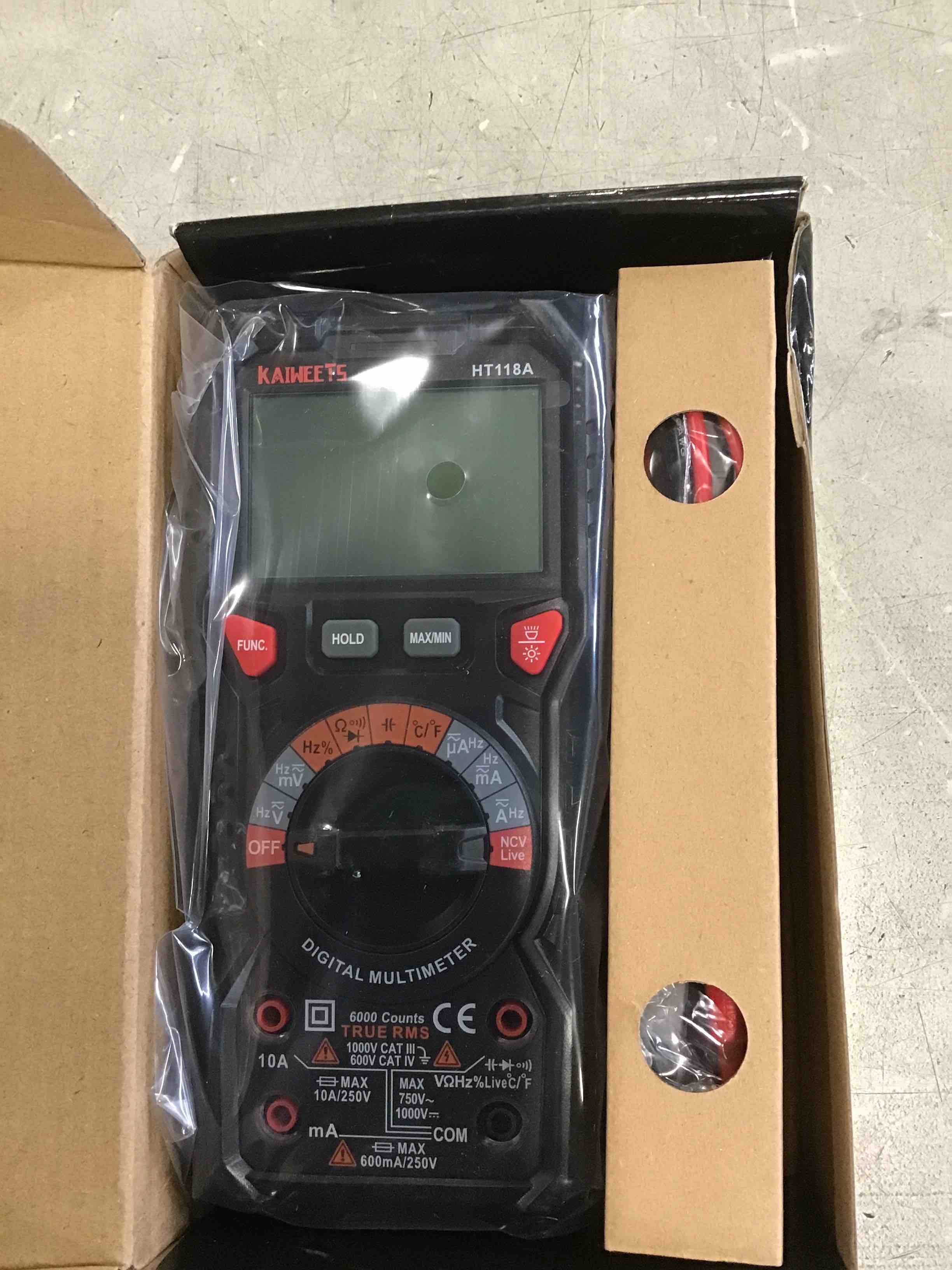 https://s3.amazonaws.com/lotting-images-prod/bidfta/BLU5805737_1711565250976.jpeg