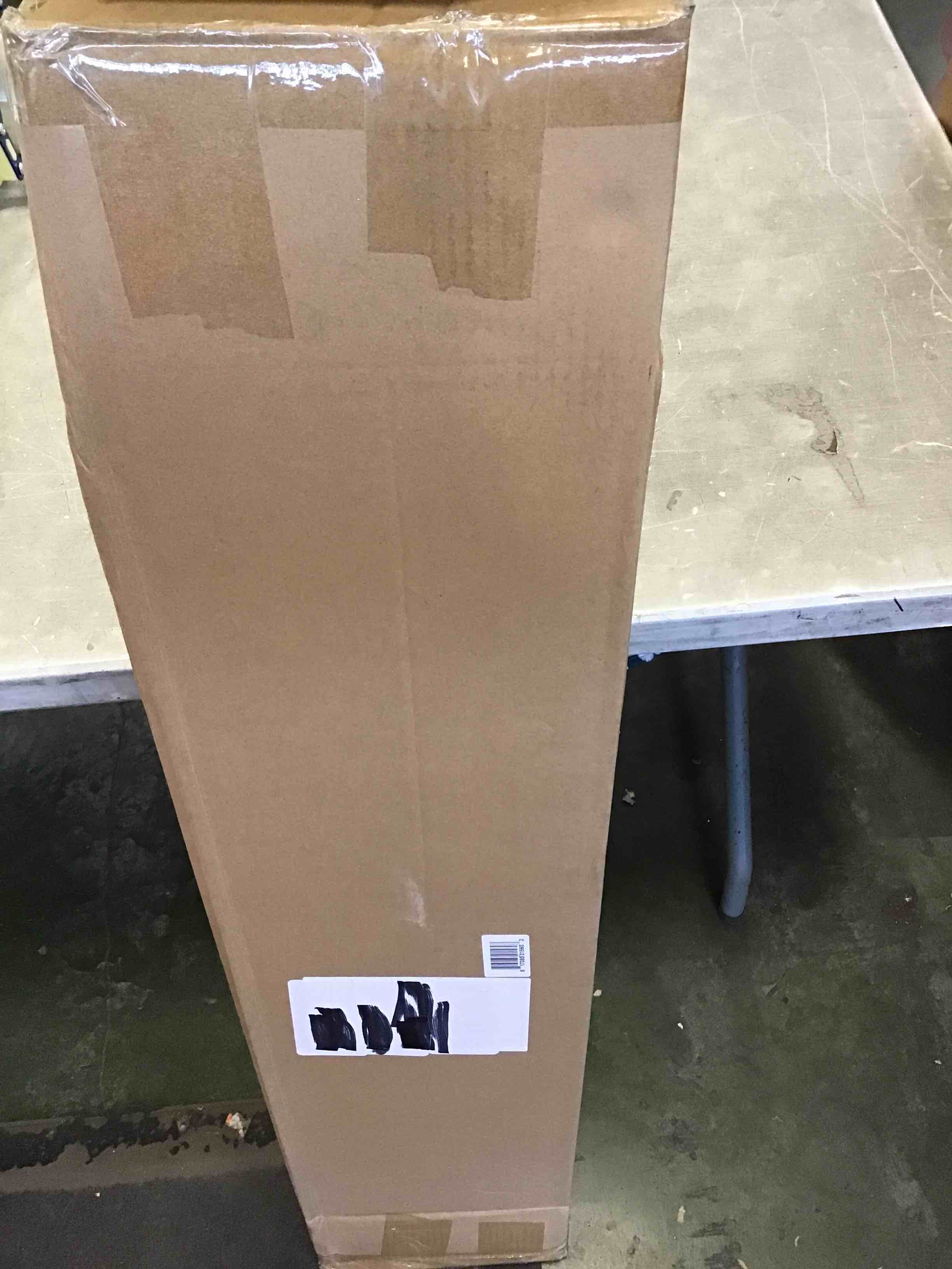 https://s3.amazonaws.com/lotting-images-prod/bidfta/BLU5805986_1711645367270.jpeg