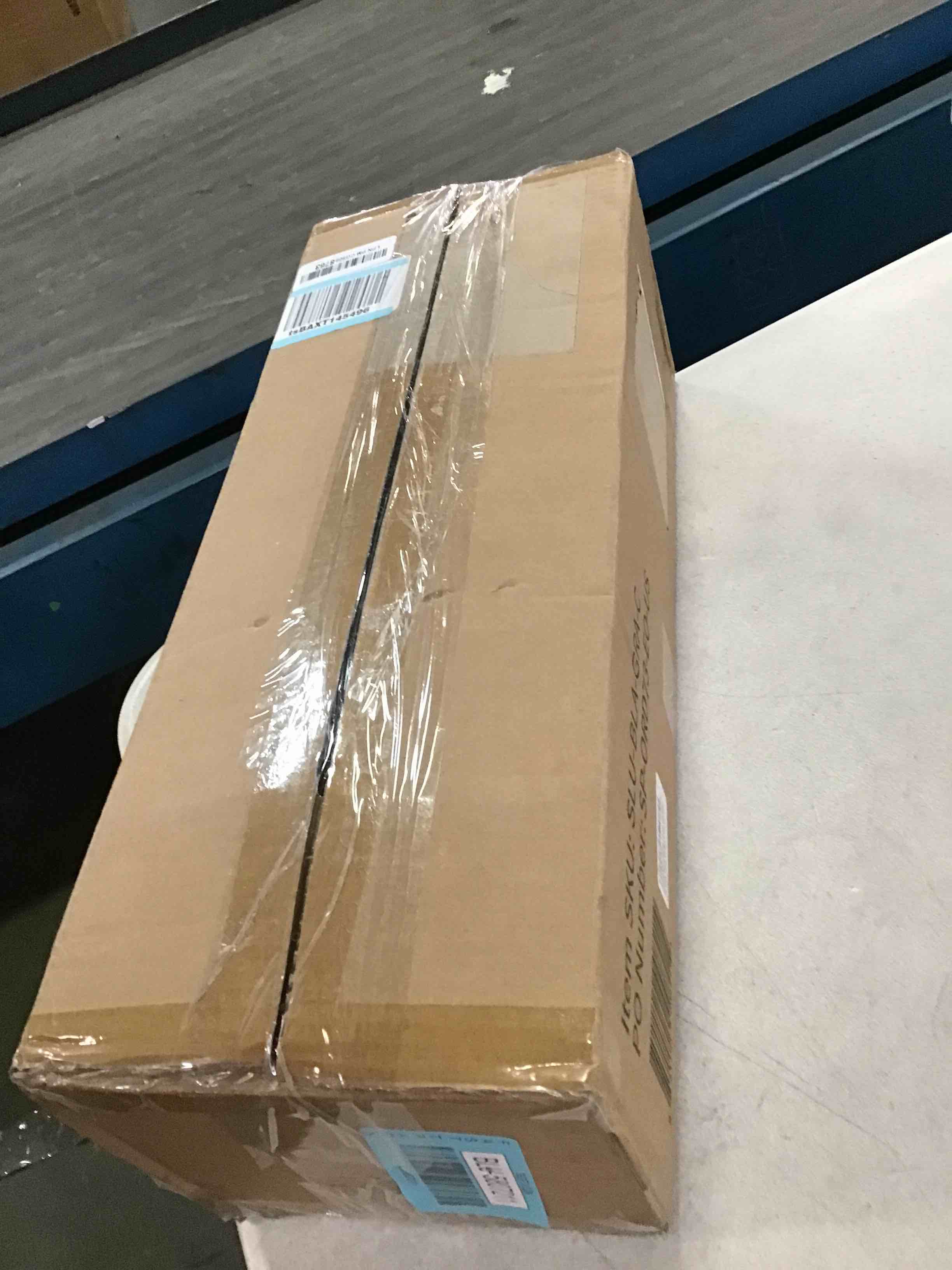 https://s3.amazonaws.com/lotting-images-prod/bidfta/BLU5807211_1711656007016.jpeg