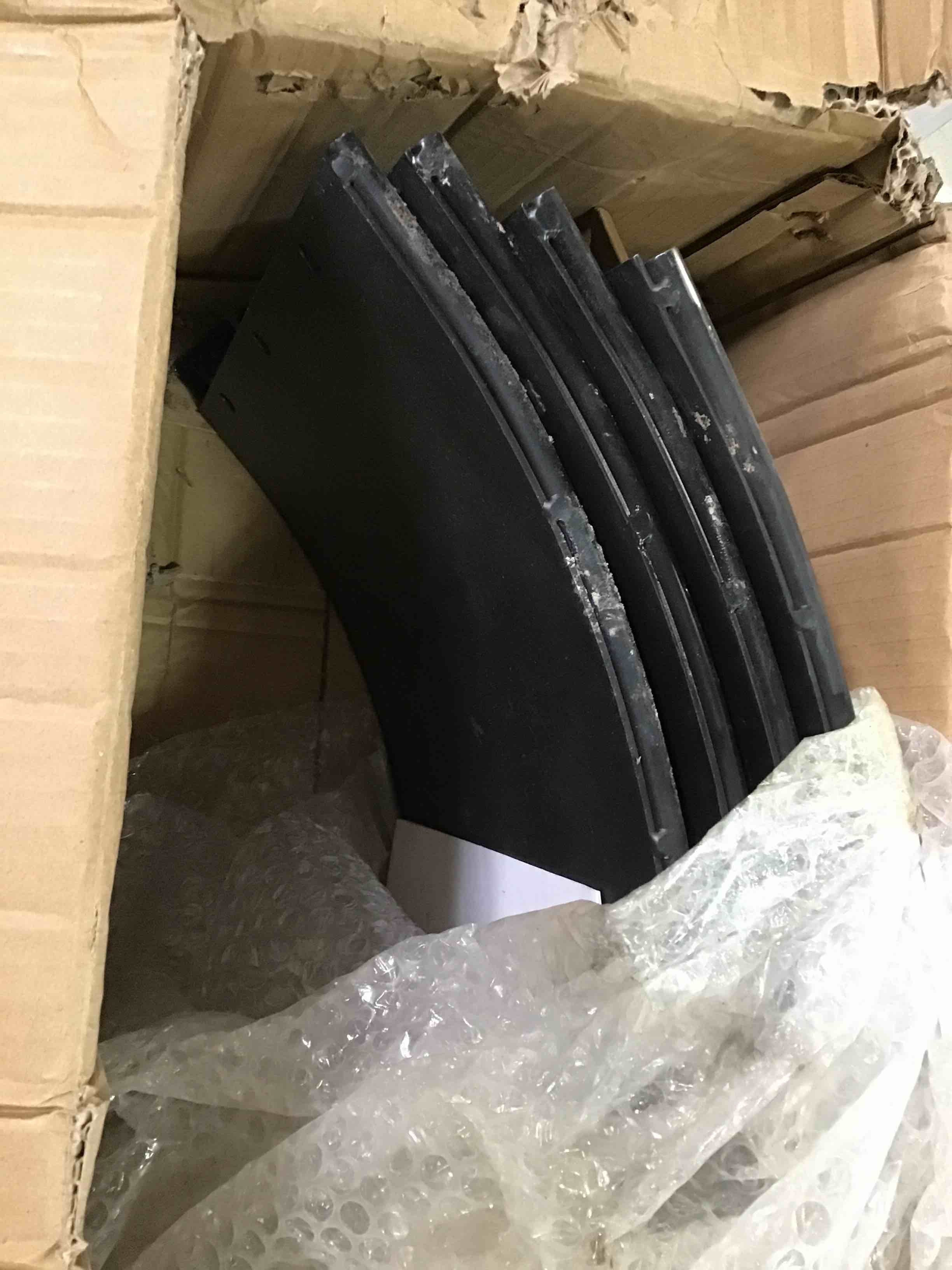 https://s3.amazonaws.com/lotting-images-prod/bidfta/BLU5807309_1711722801142.jpeg