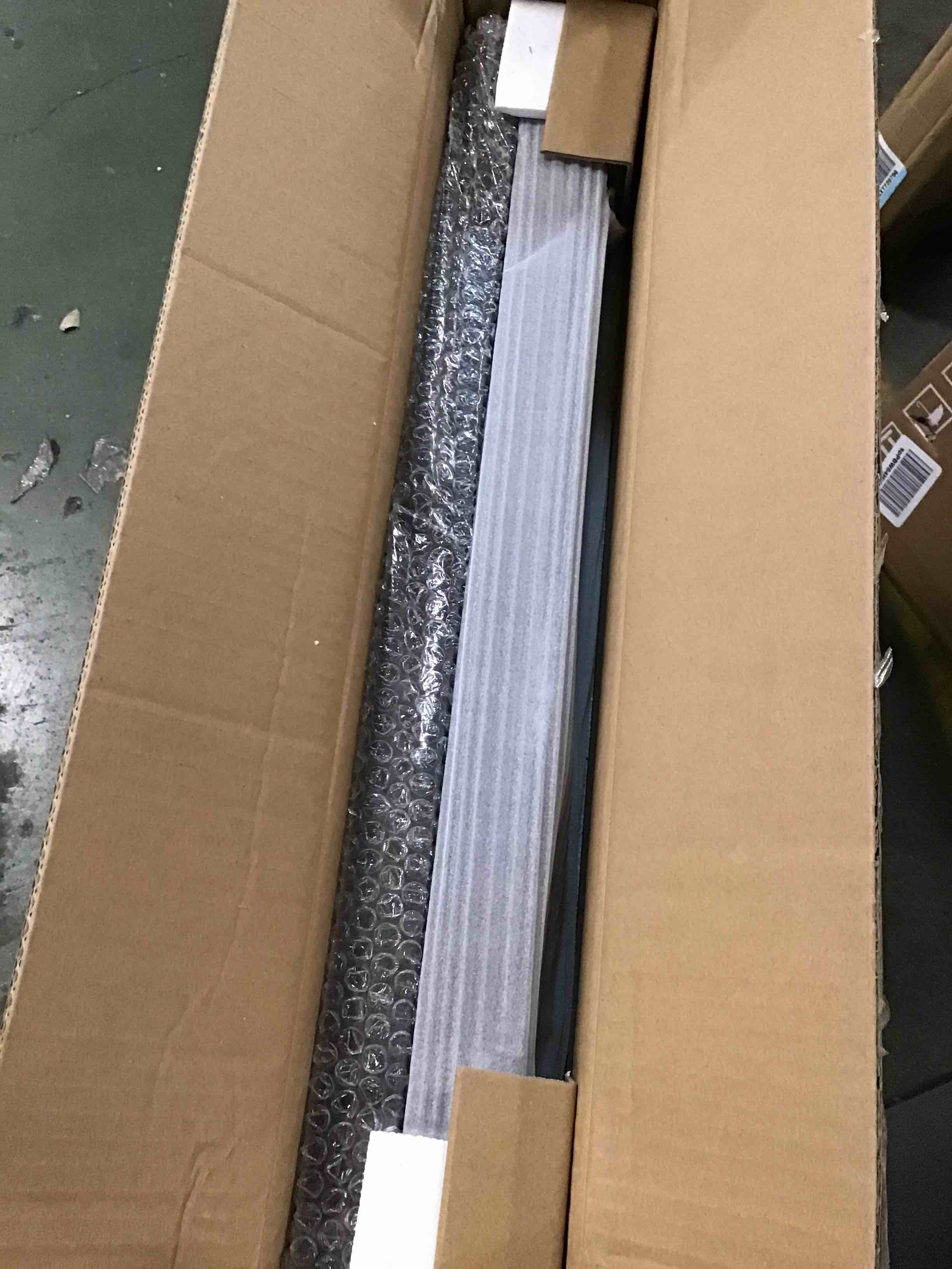 https://s3.amazonaws.com/lotting-images-prod/bidfta/BLU5807714_1712059596776.jpeg