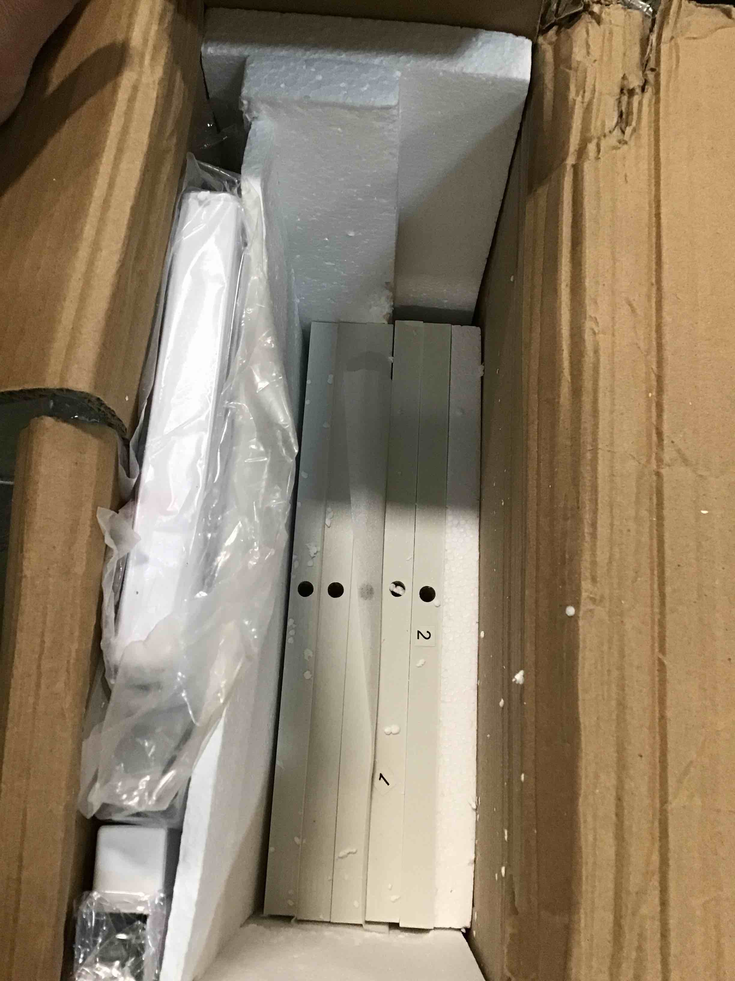 https://s3.amazonaws.com/lotting-images-prod/bidfta/BLU5807952_1712146632035.jpeg
