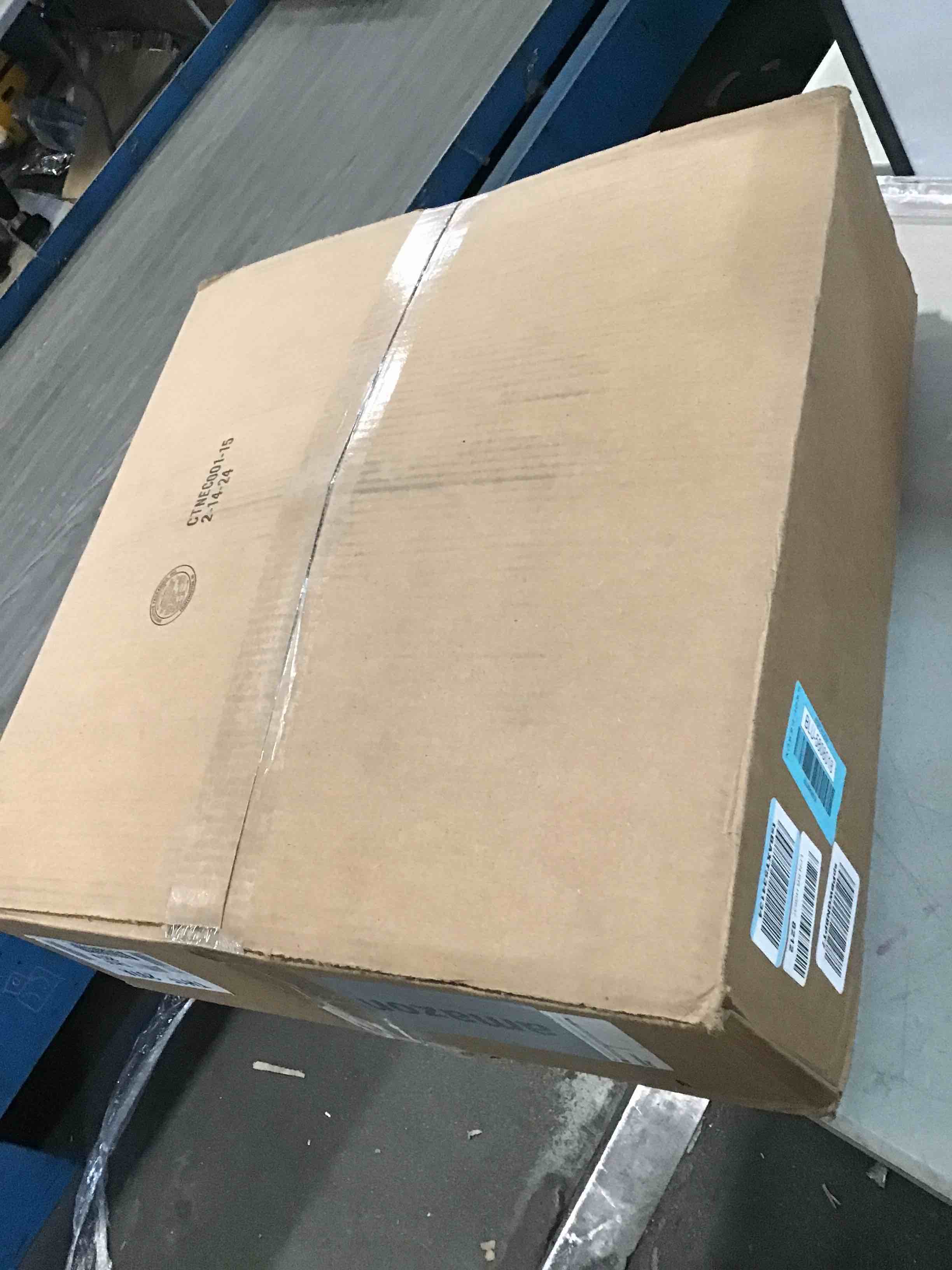 https://s3.amazonaws.com/lotting-images-prod/bidfta/BLU5808018_1712155795768.jpeg
