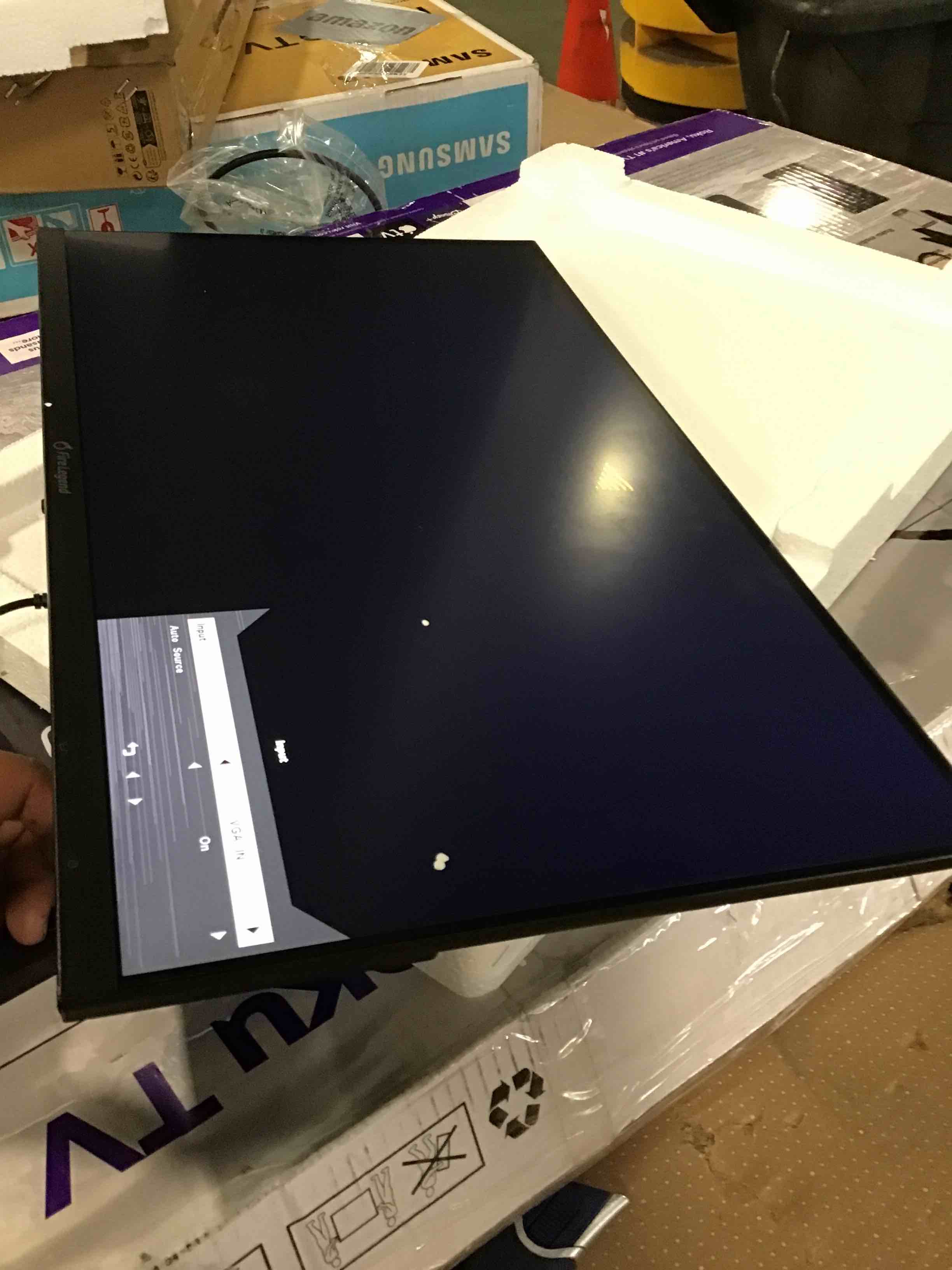 https://s3.amazonaws.com/lotting-images-prod/bidfta/BLU5808159_1712338650195.jpeg