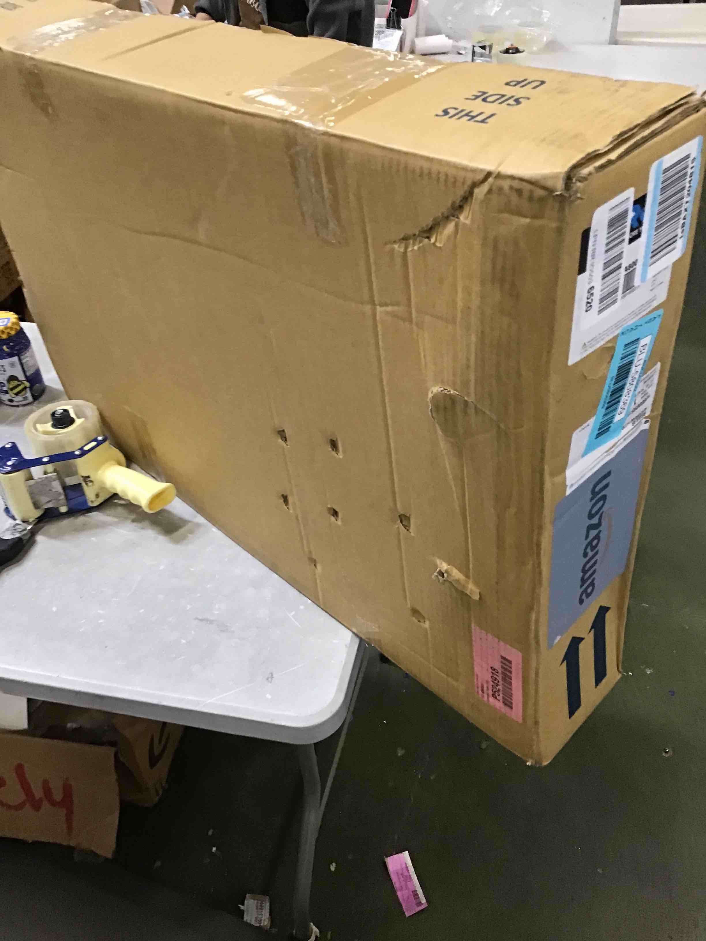 https://s3.amazonaws.com/lotting-images-prod/bidfta/BLU5808369_1714070520823.jpeg