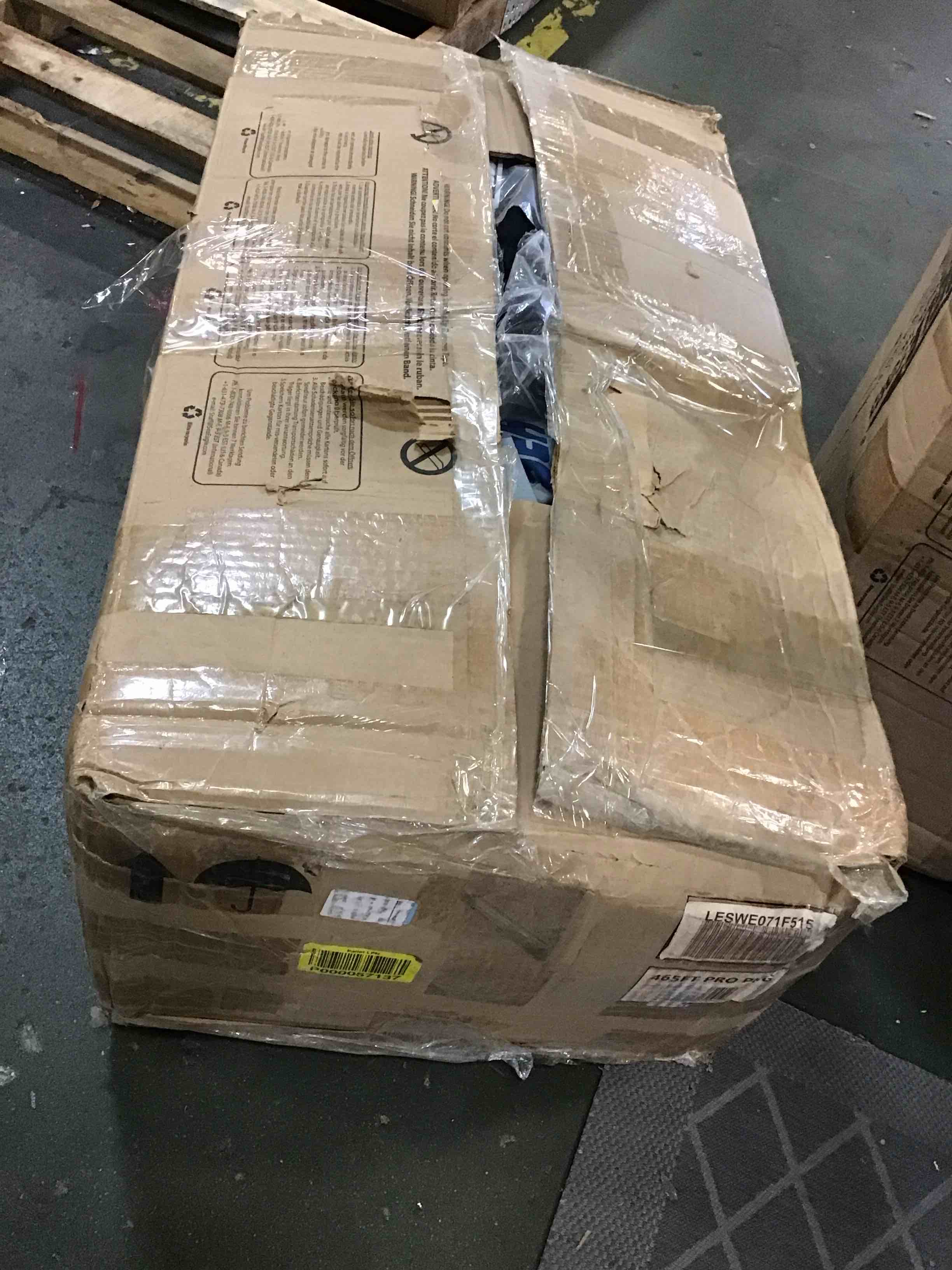 https://s3.amazonaws.com/lotting-images-prod/bidfta/BLU5808809_1712072209033.jpeg