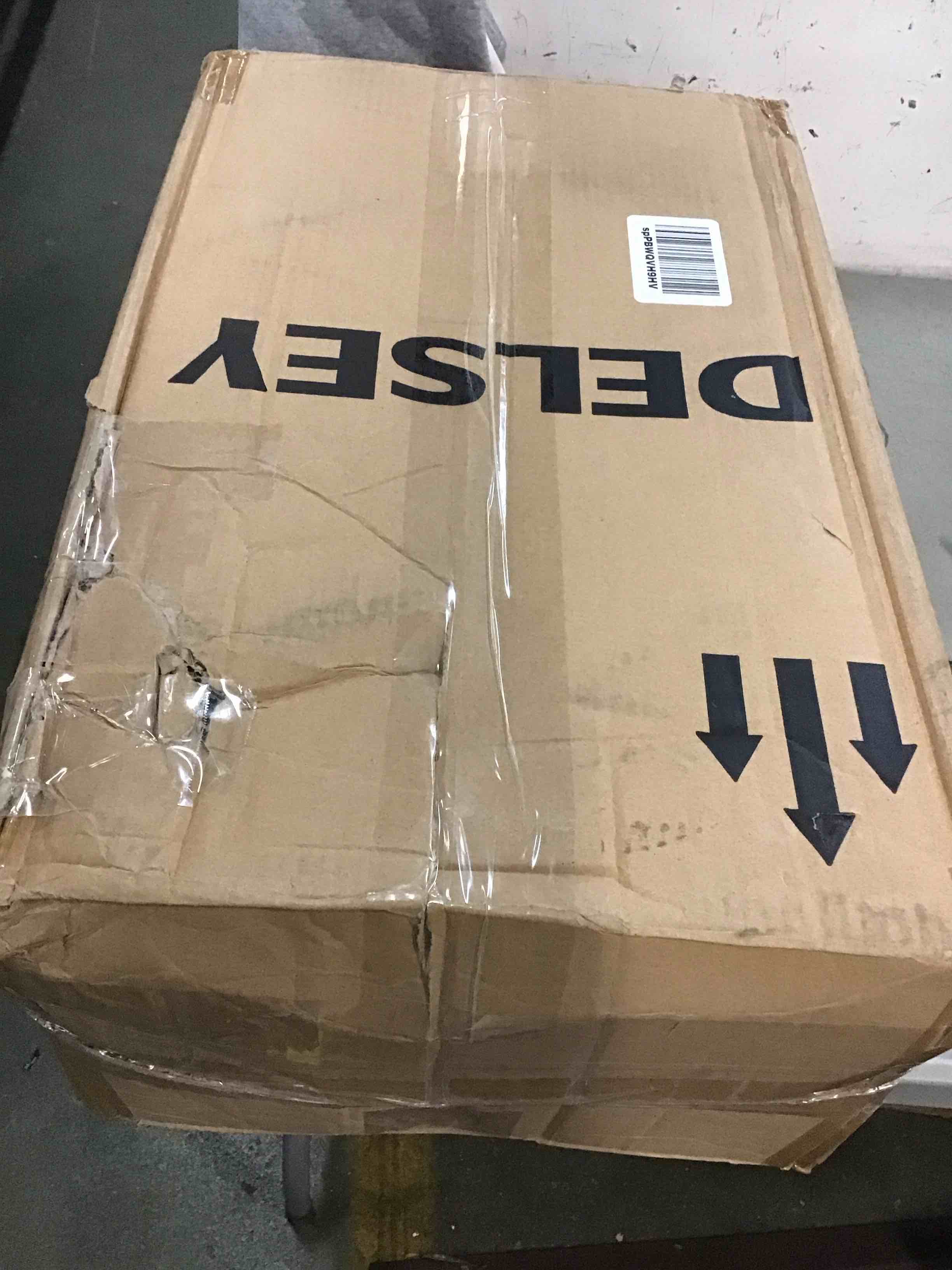 https://s3.amazonaws.com/lotting-images-prod/bidfta/BLU5808988_1712150051101.jpeg