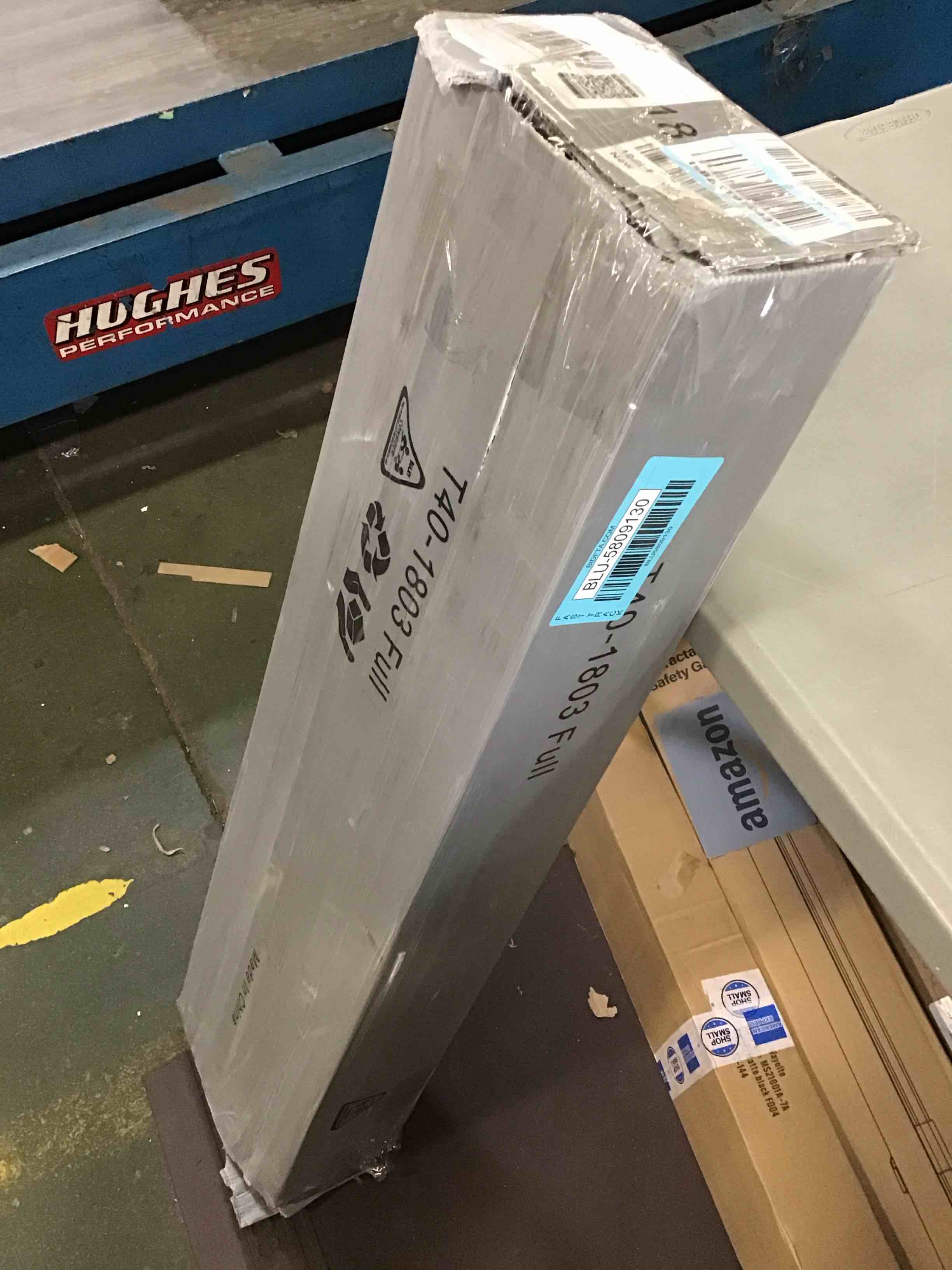 https://s3.amazonaws.com/lotting-images-prod/bidfta/BLU5809130_1712172109944.jpeg