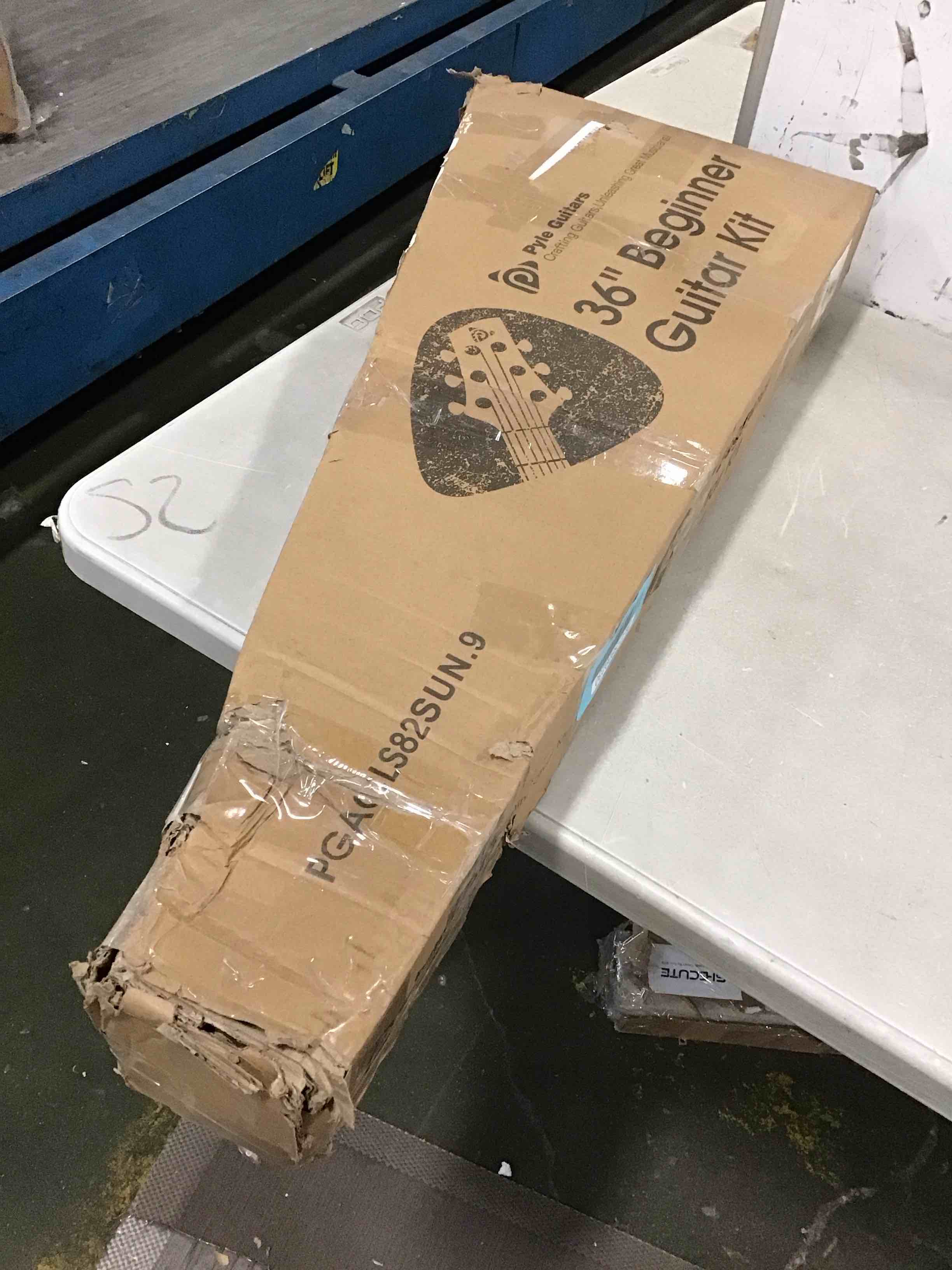 https://s3.amazonaws.com/lotting-images-prod/bidfta/BLU5809230_1712323160578.jpeg
