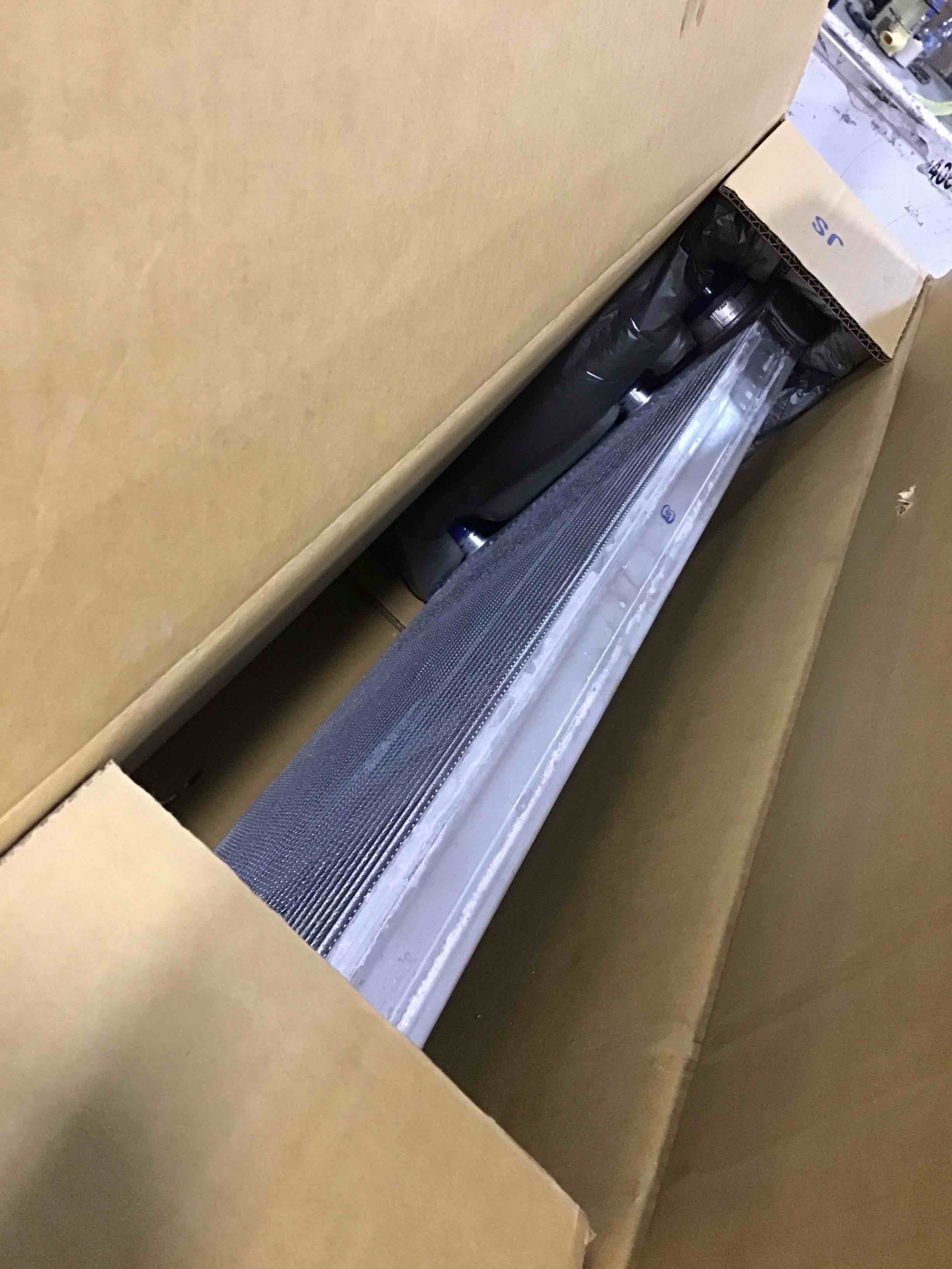 https://s3.amazonaws.com/lotting-images-prod/bidfta/BLU5809325_1712337281812.jpeg