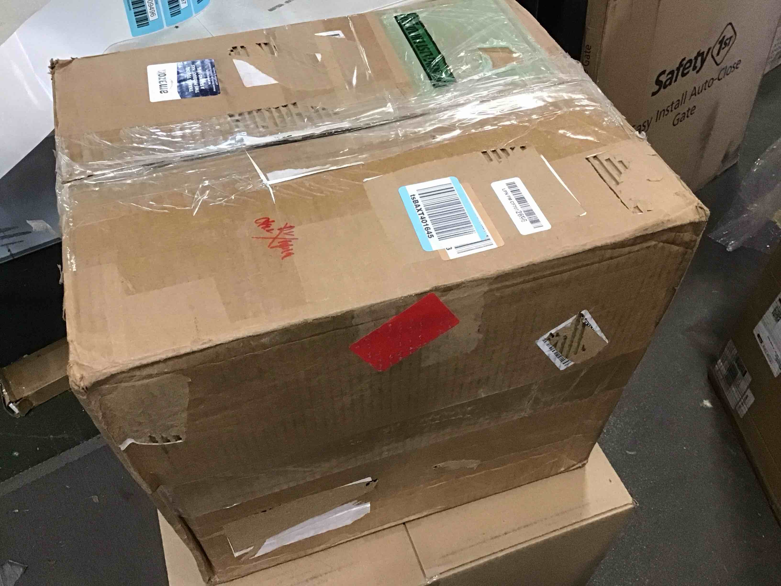 https://s3.amazonaws.com/lotting-images-prod/bidfta/BLU5809495_1712411629555.jpeg