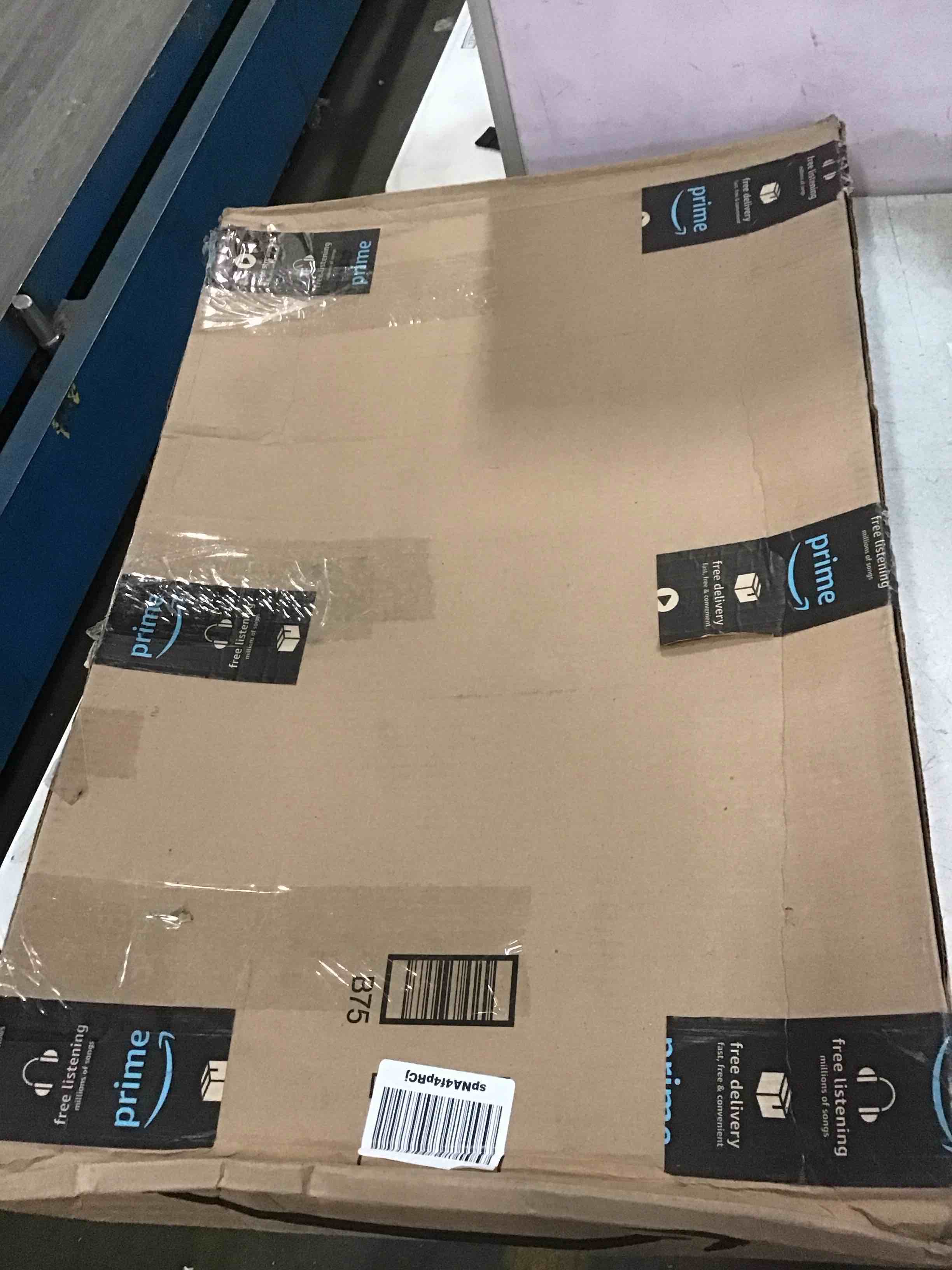 https://s3.amazonaws.com/lotting-images-prod/bidfta/BLU5810126_1711642656500.jpeg