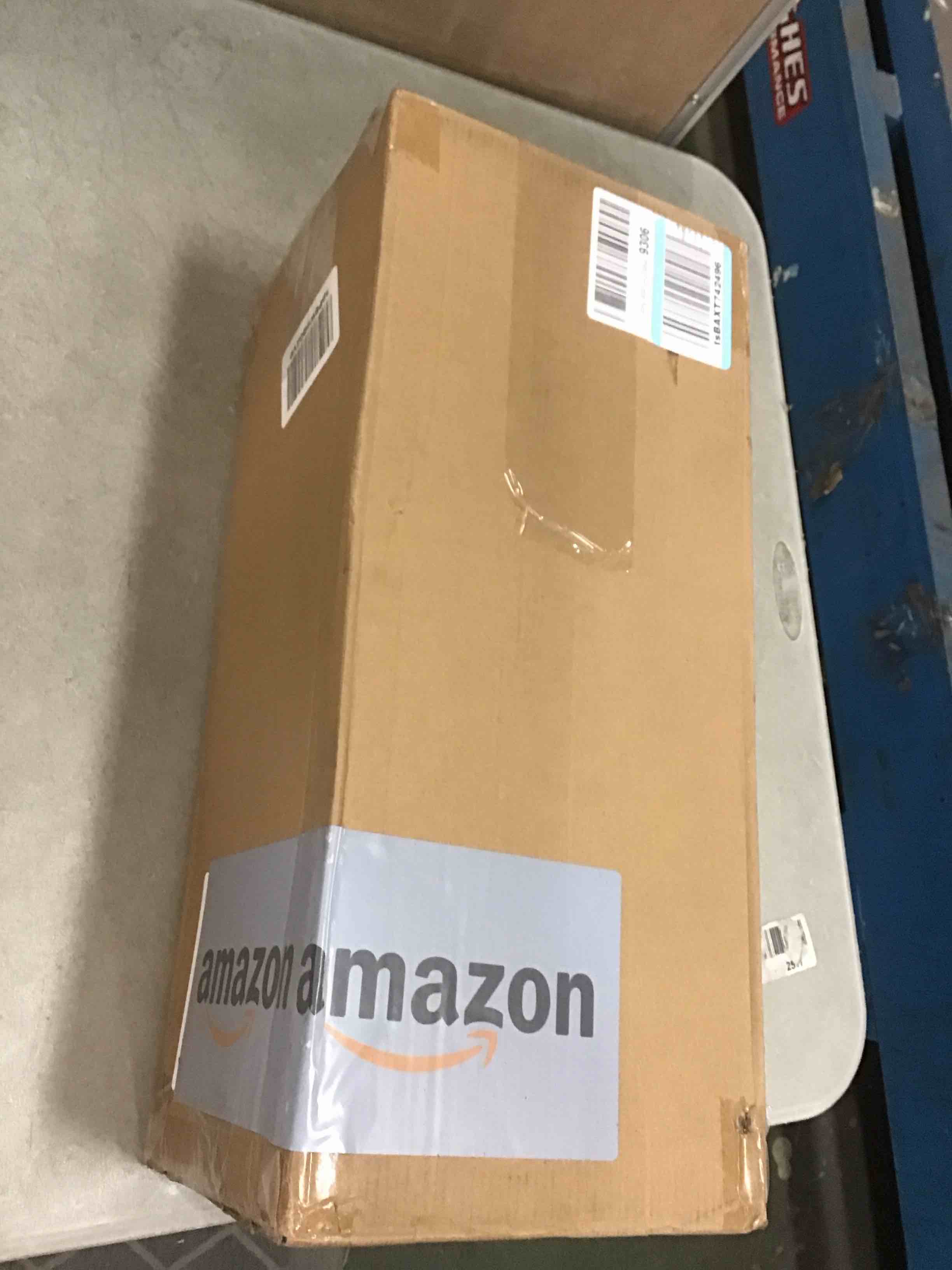 https://s3.amazonaws.com/lotting-images-prod/bidfta/BLU5810254_1711711245373.jpeg
