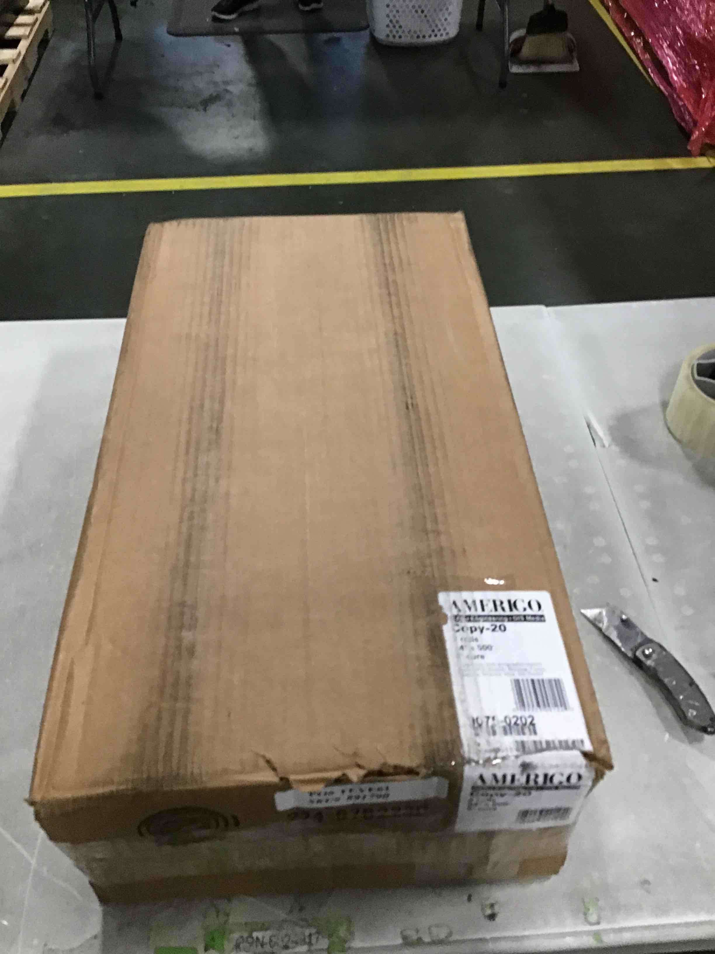 https://s3.amazonaws.com/lotting-images-prod/bidfta/BLU5811601_1711973551864.jpeg