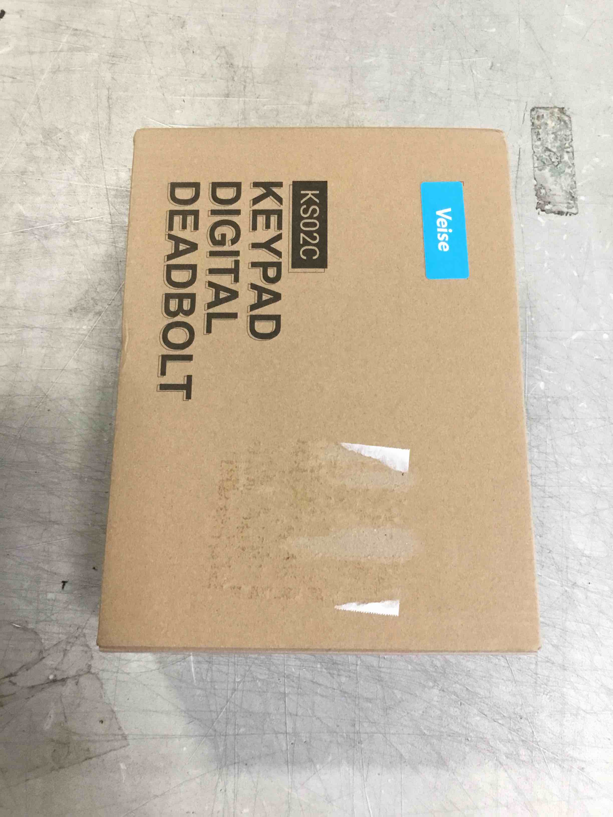 https://s3.amazonaws.com/lotting-images-prod/bidfta/BLU5812356_1712172044471.jpeg
