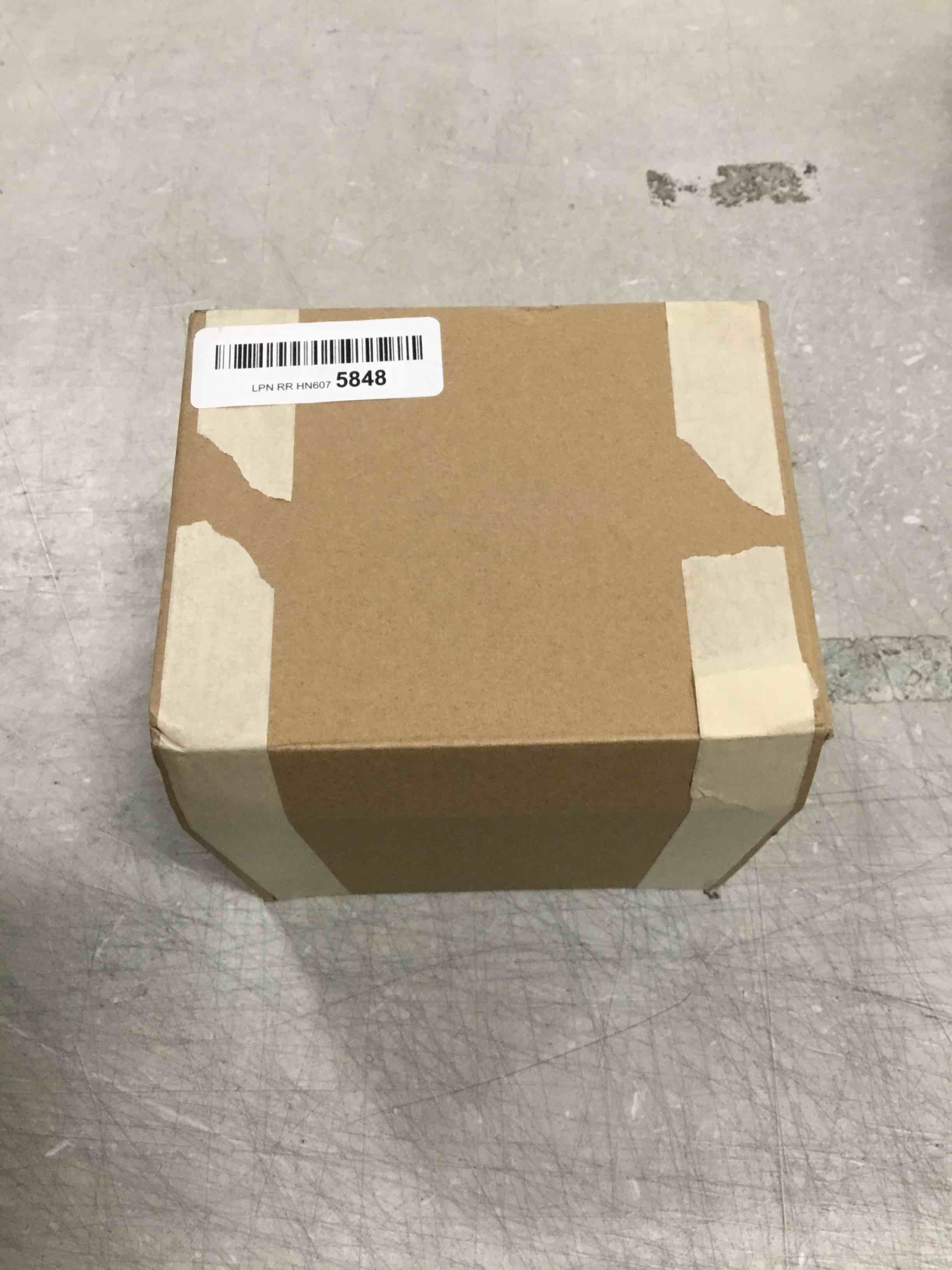 https://s3.amazonaws.com/lotting-images-prod/bidfta/BLU5812390_1712229112471.jpeg