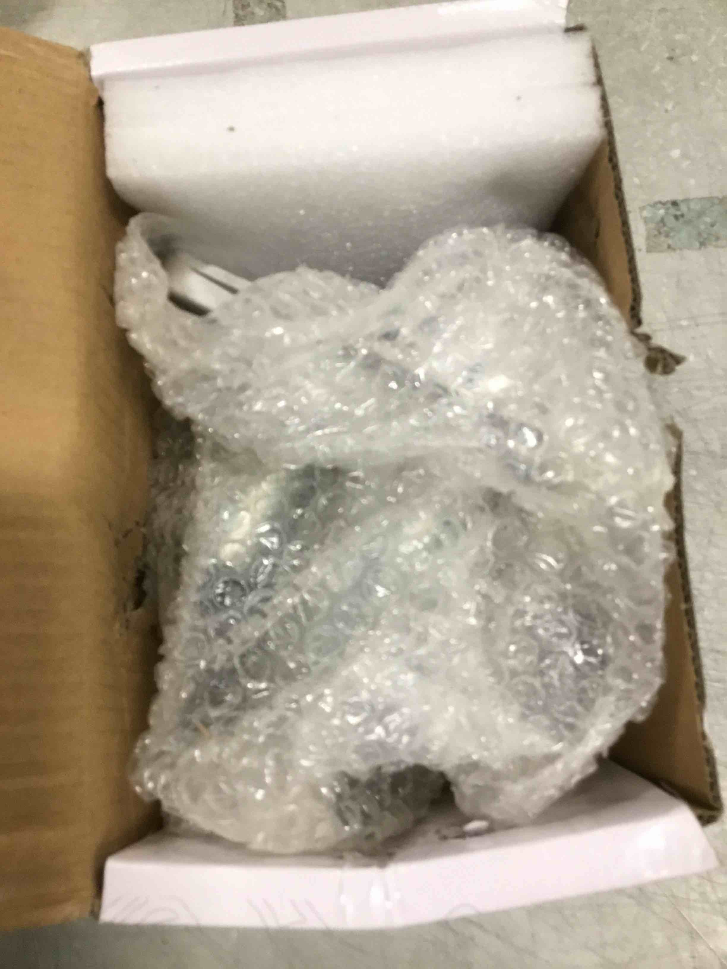 https://s3.amazonaws.com/lotting-images-prod/bidfta/BLU5812412_1712230200089.jpeg