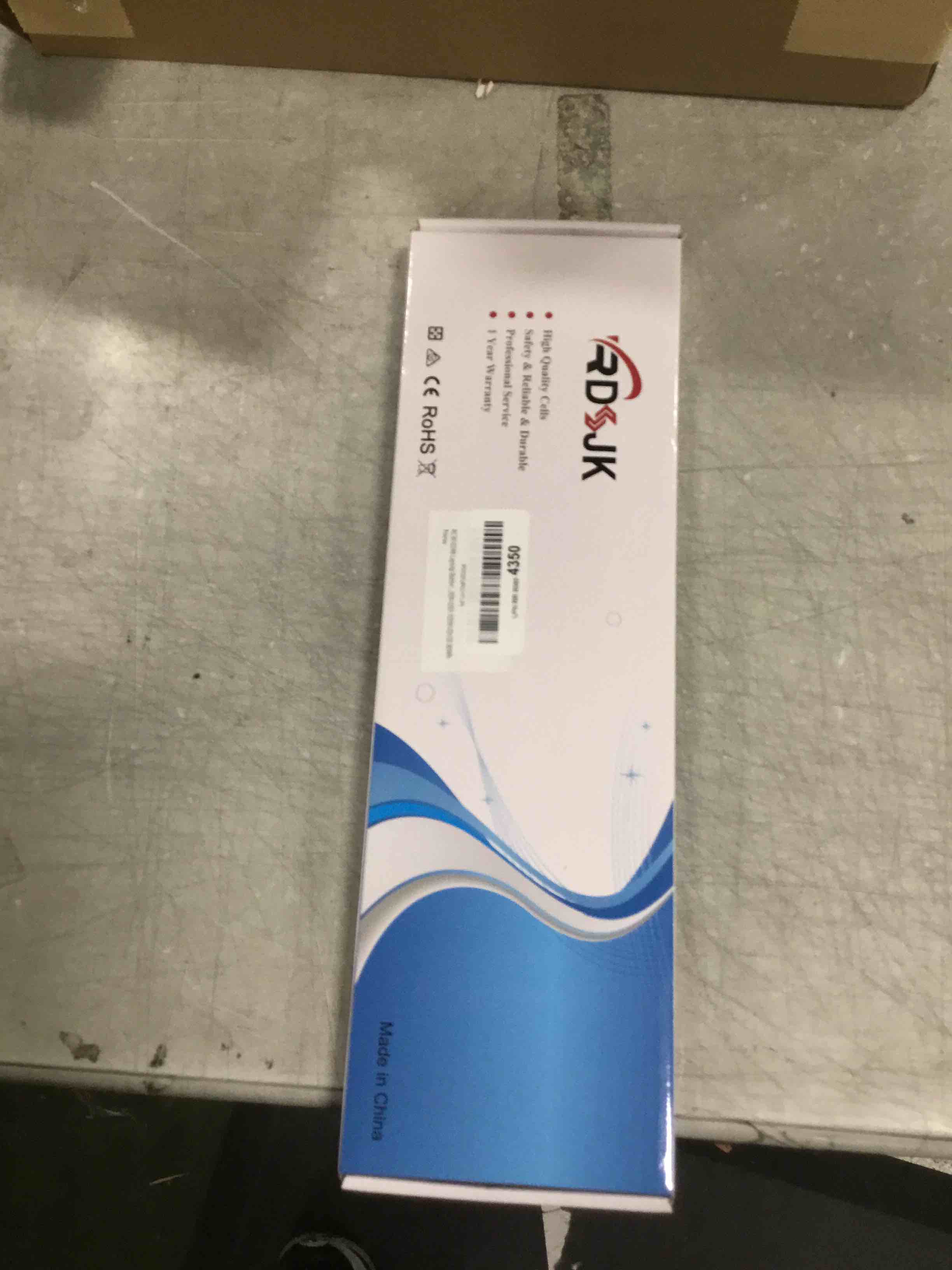 https://s3.amazonaws.com/lotting-images-prod/bidfta/BLU5812427_1712230999100.jpeg