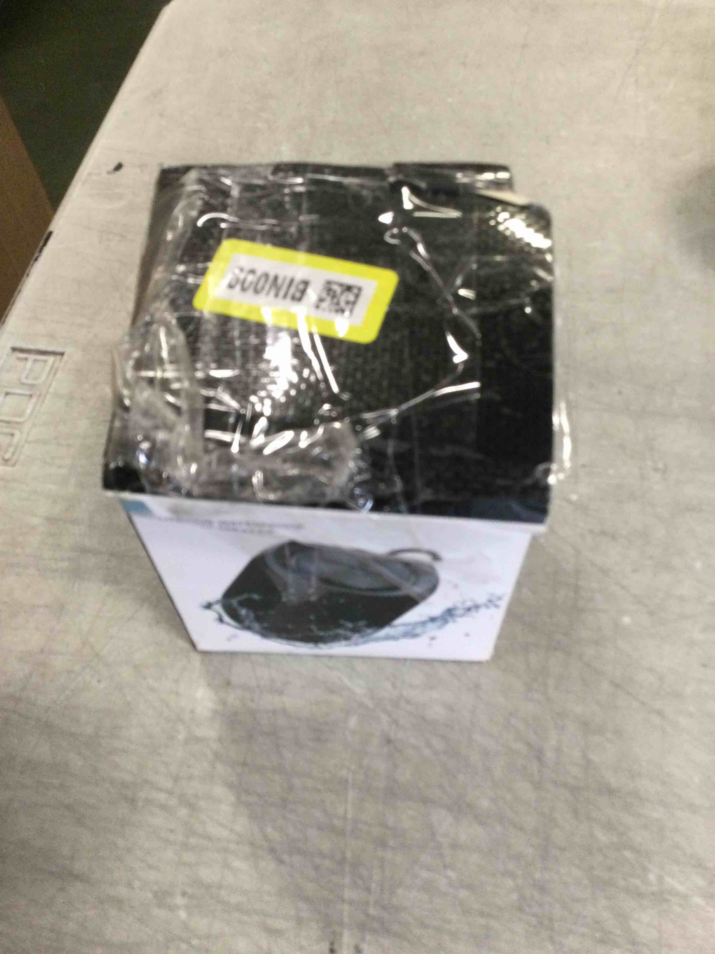 https://s3.amazonaws.com/lotting-images-prod/bidfta/BLU5812733_1712254834672.jpeg