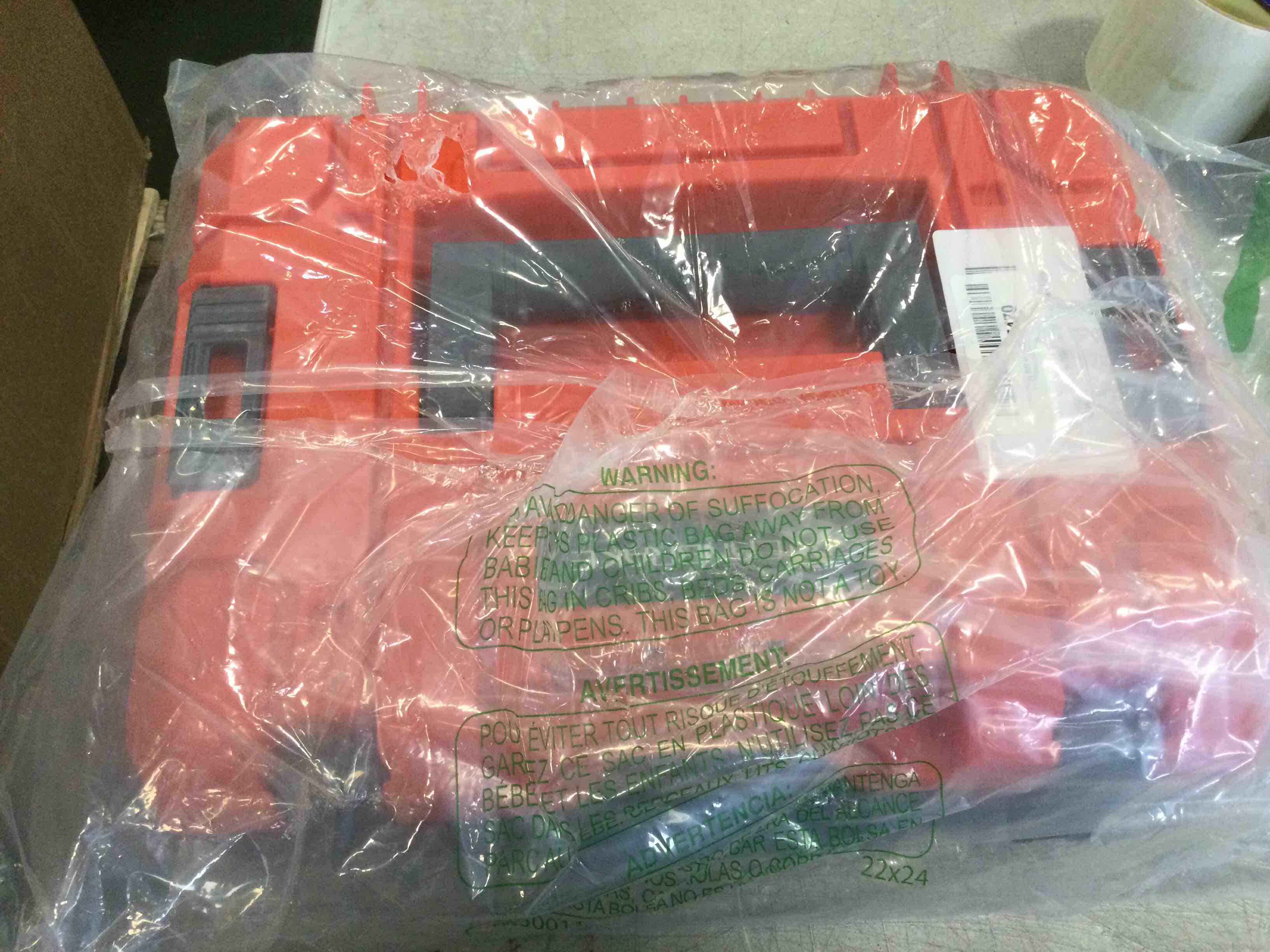 https://s3.amazonaws.com/lotting-images-prod/bidfta/BLU5812737_1712255094029.jpeg