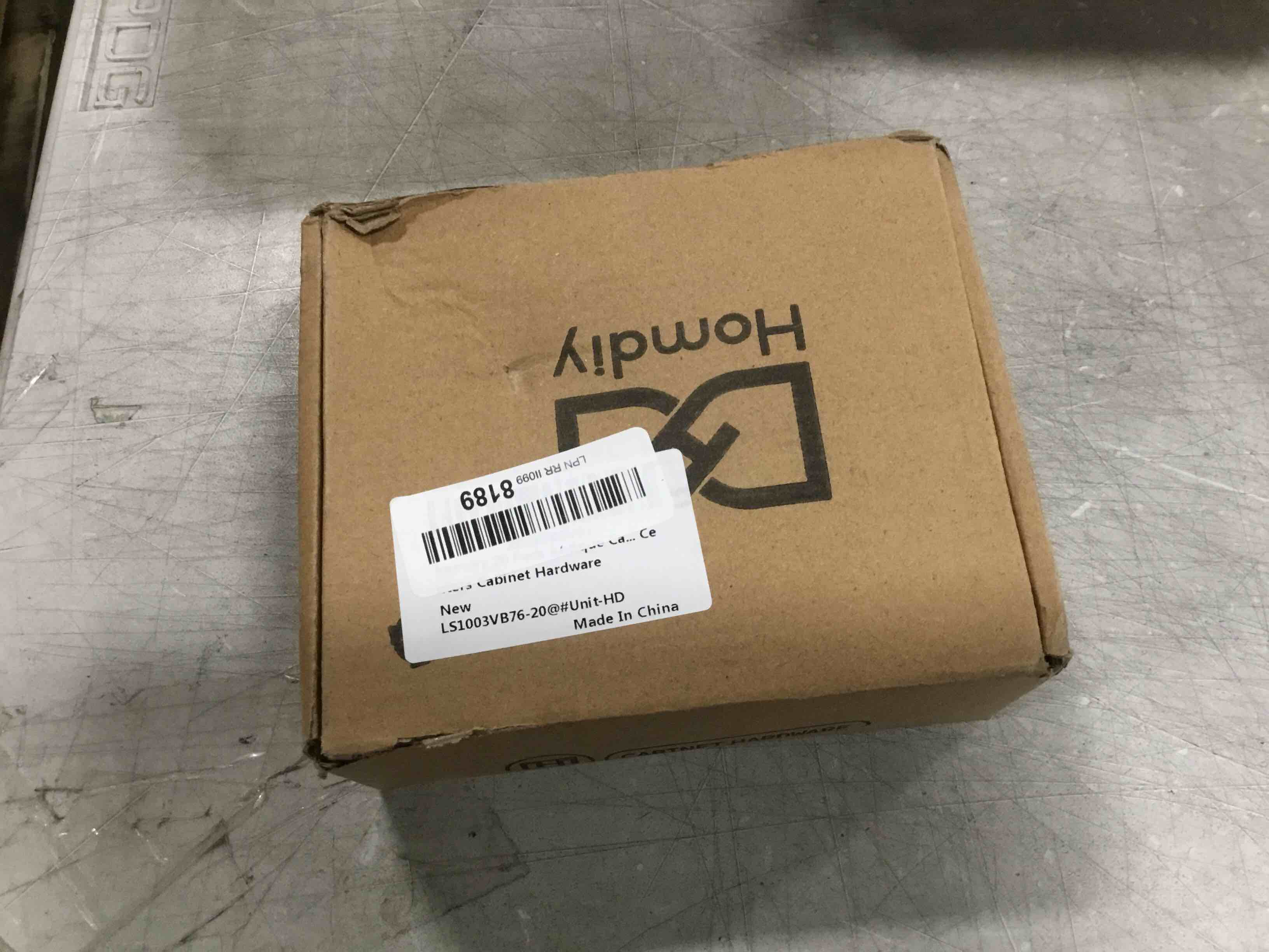 https://s3.amazonaws.com/lotting-images-prod/bidfta/BLU5812919_1712320063264.jpeg