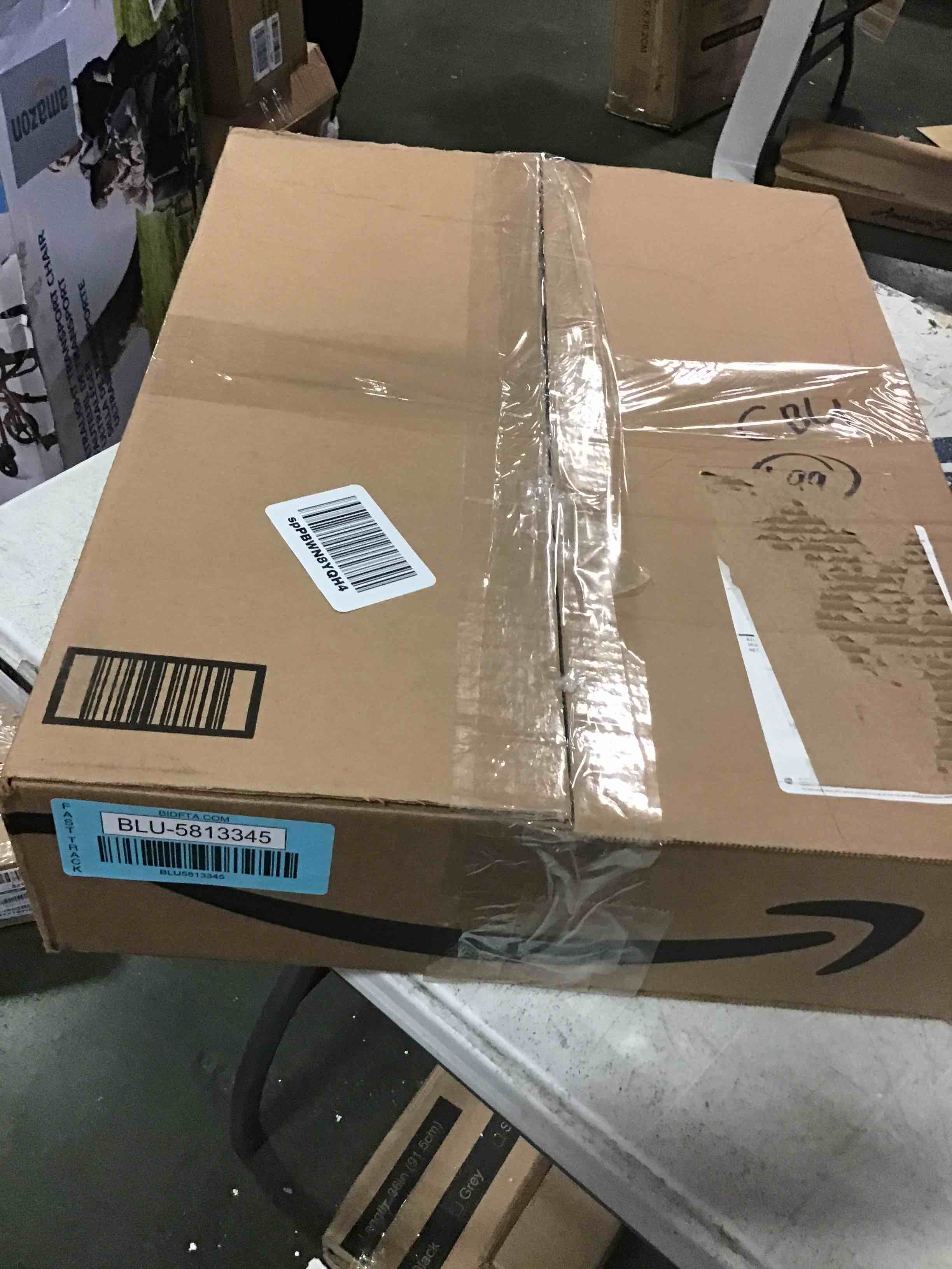 https://s3.amazonaws.com/lotting-images-prod/bidfta/BLU5813345_1711741199903.jpeg