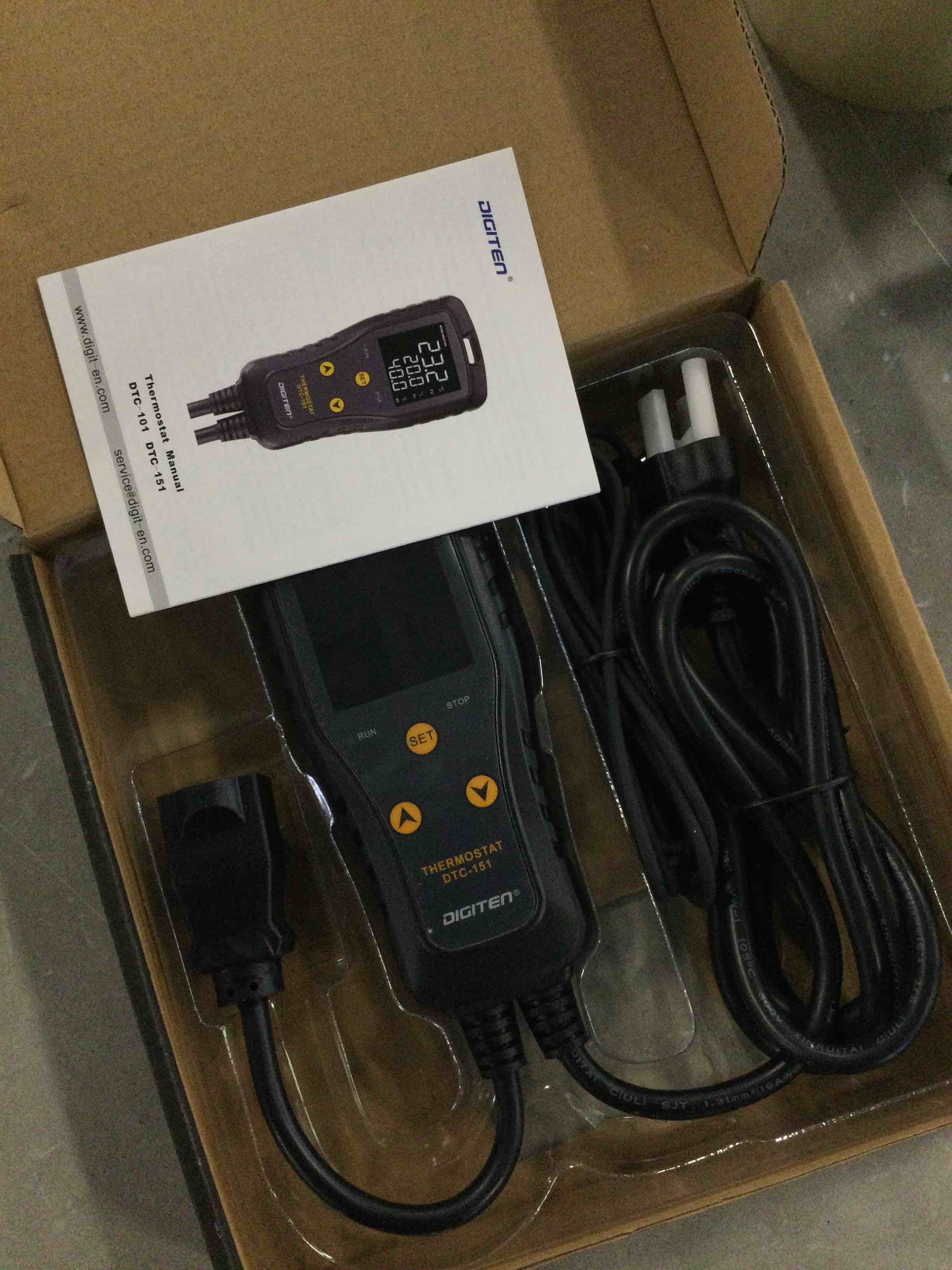 https://s3.amazonaws.com/lotting-images-prod/bidfta/BLU5814264_1712939871750.jpeg