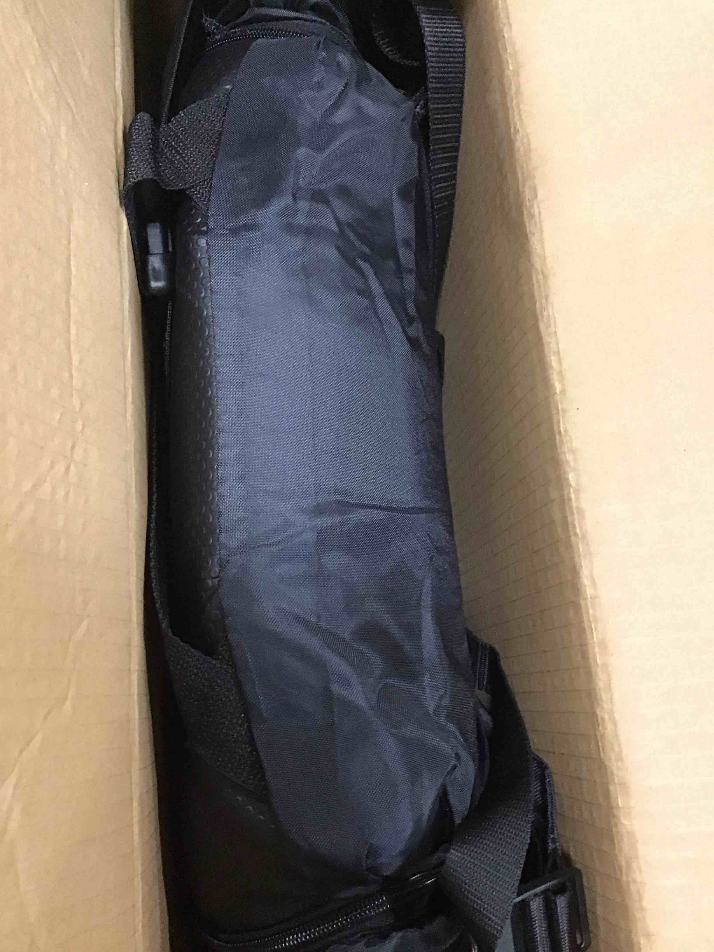 https://s3.amazonaws.com/lotting-images-prod/bidfta/BLU5814563_1711643154347.jpeg