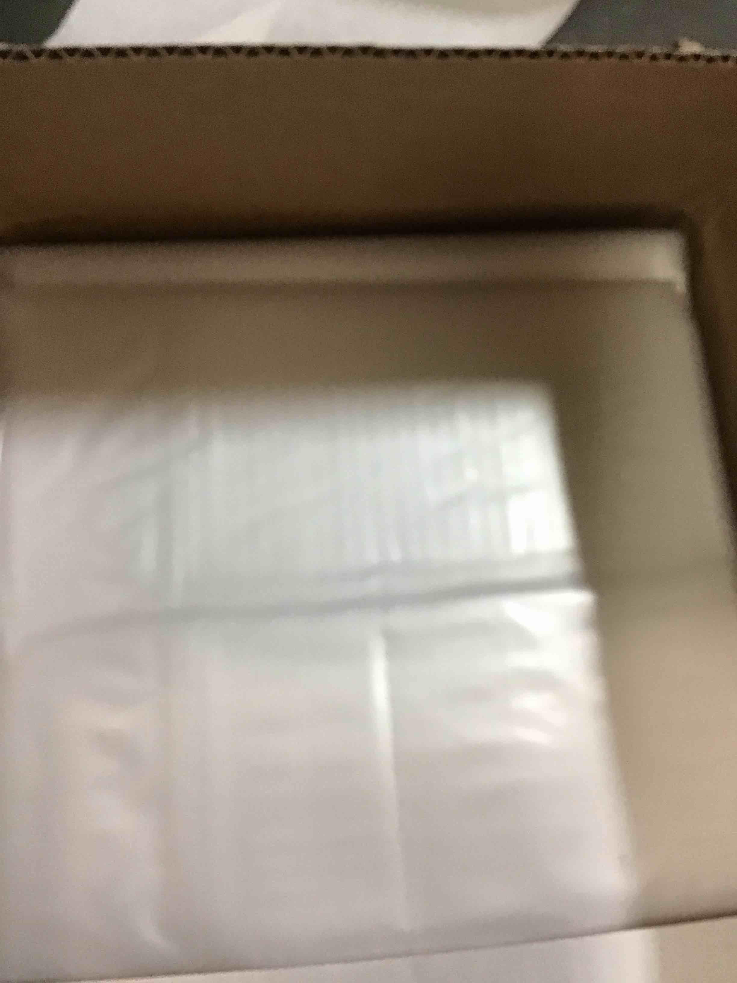 https://s3.amazonaws.com/lotting-images-prod/bidfta/BLU5814782_1711733625528.jpeg