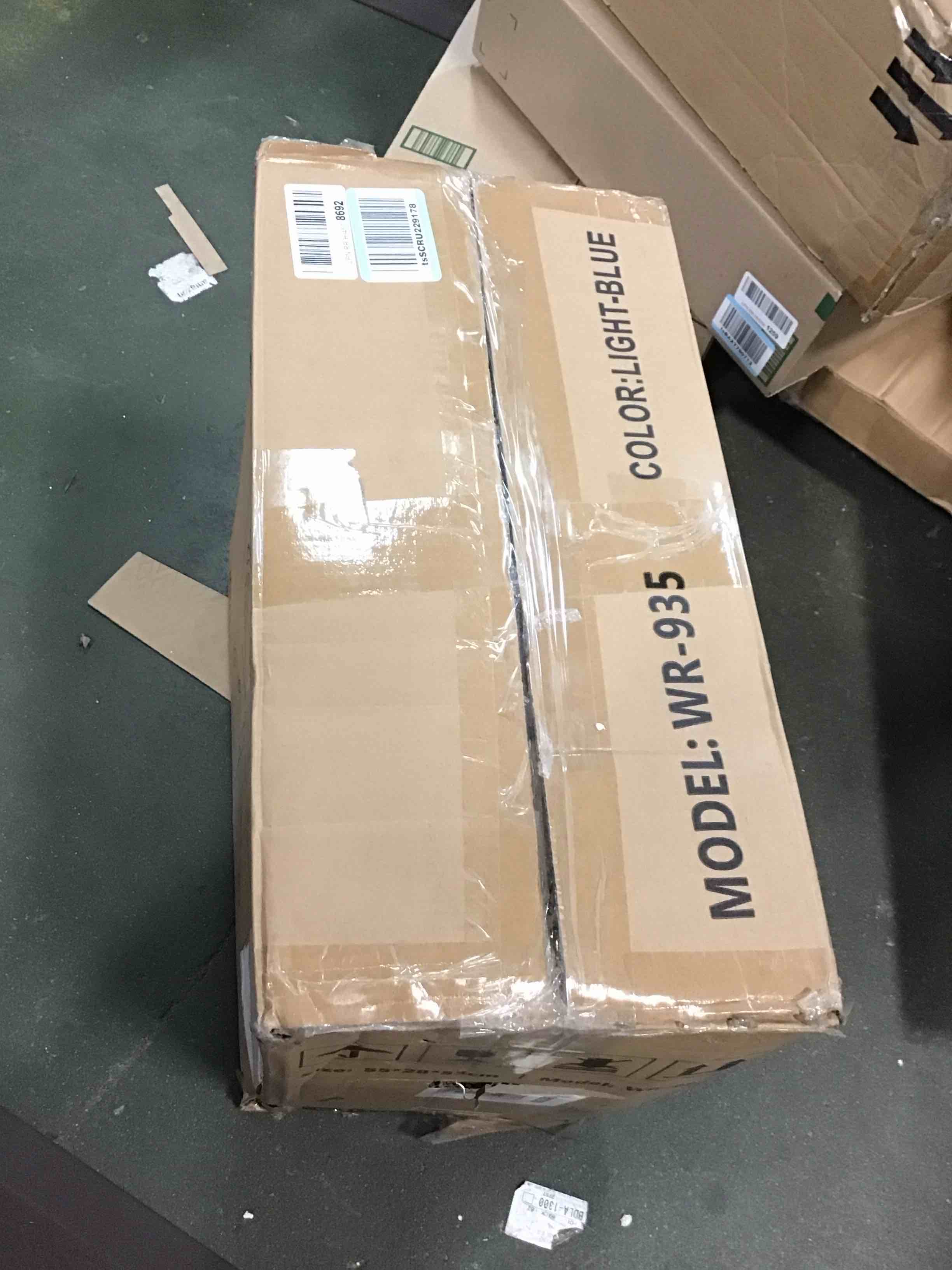 https://s3.amazonaws.com/lotting-images-prod/bidfta/BLU5815559_1712150008842.jpeg