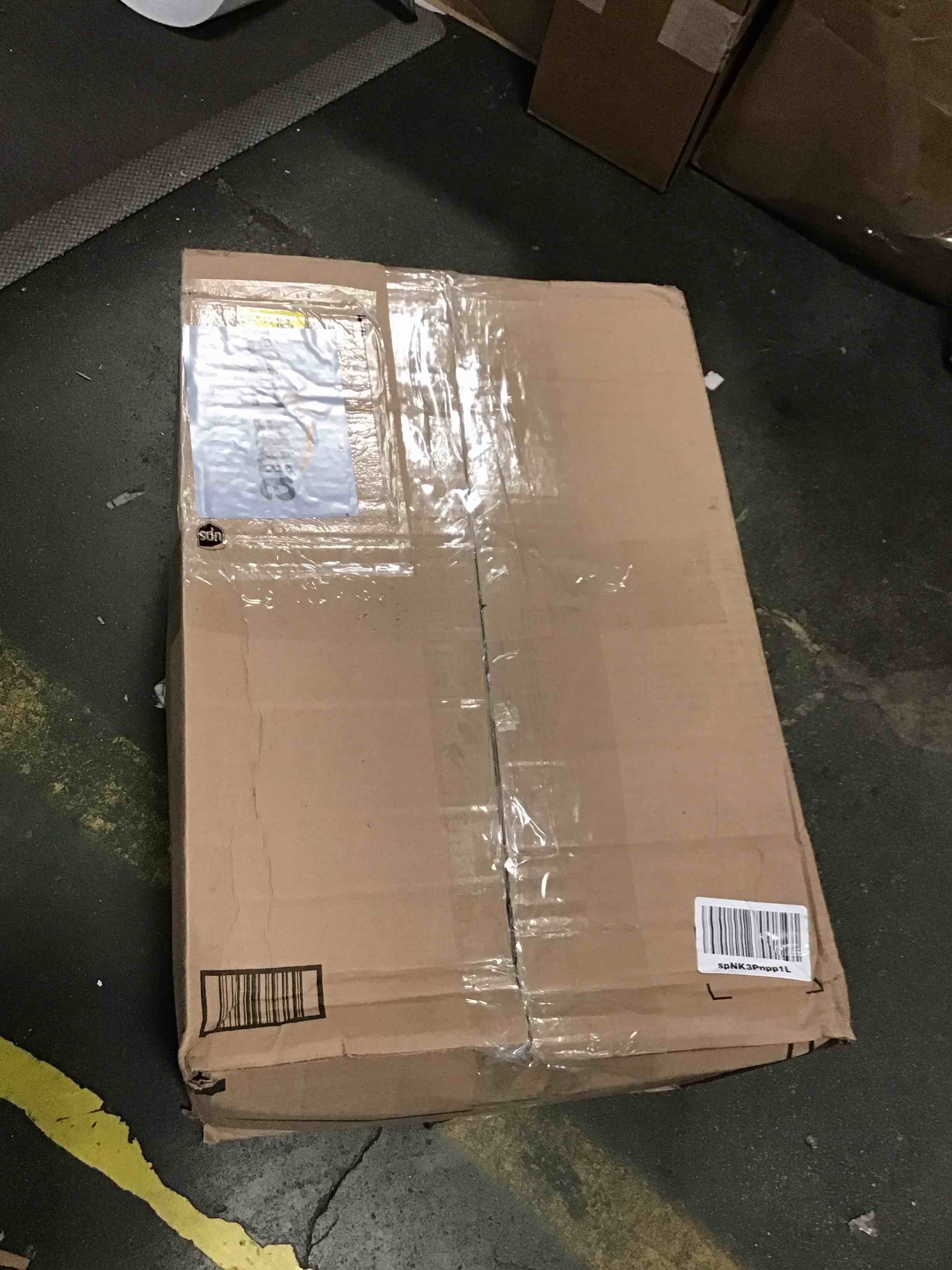 https://s3.amazonaws.com/lotting-images-prod/bidfta/BLU5815886_1712251442663.jpeg