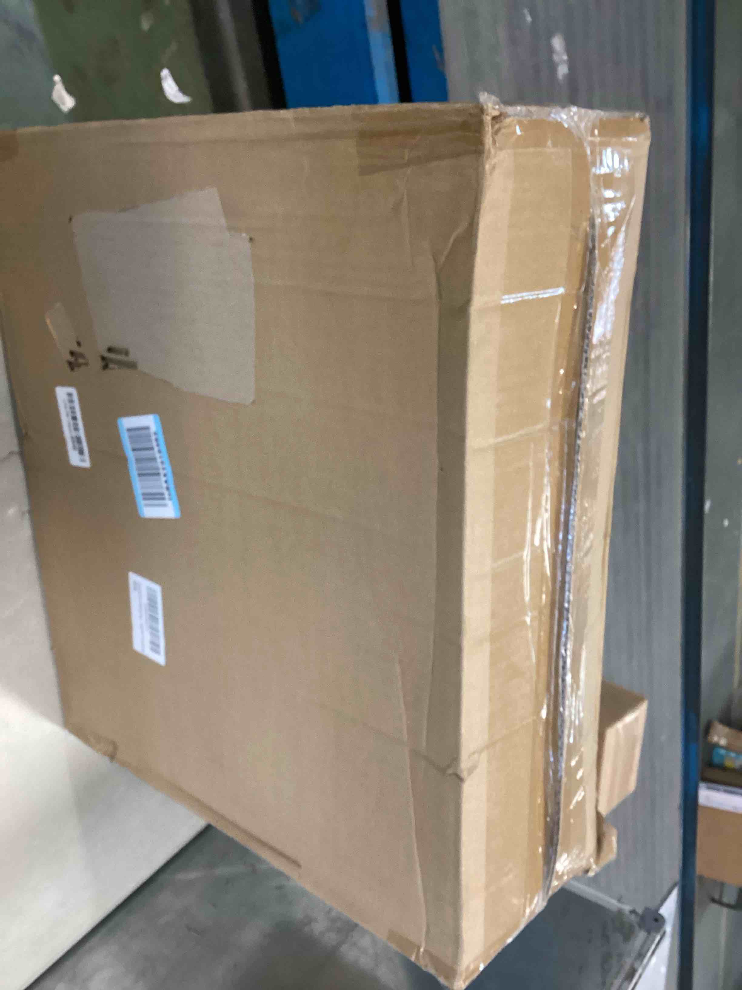 https://s3.amazonaws.com/lotting-images-prod/bidfta/BLU5816232_1705847970538.jpeg