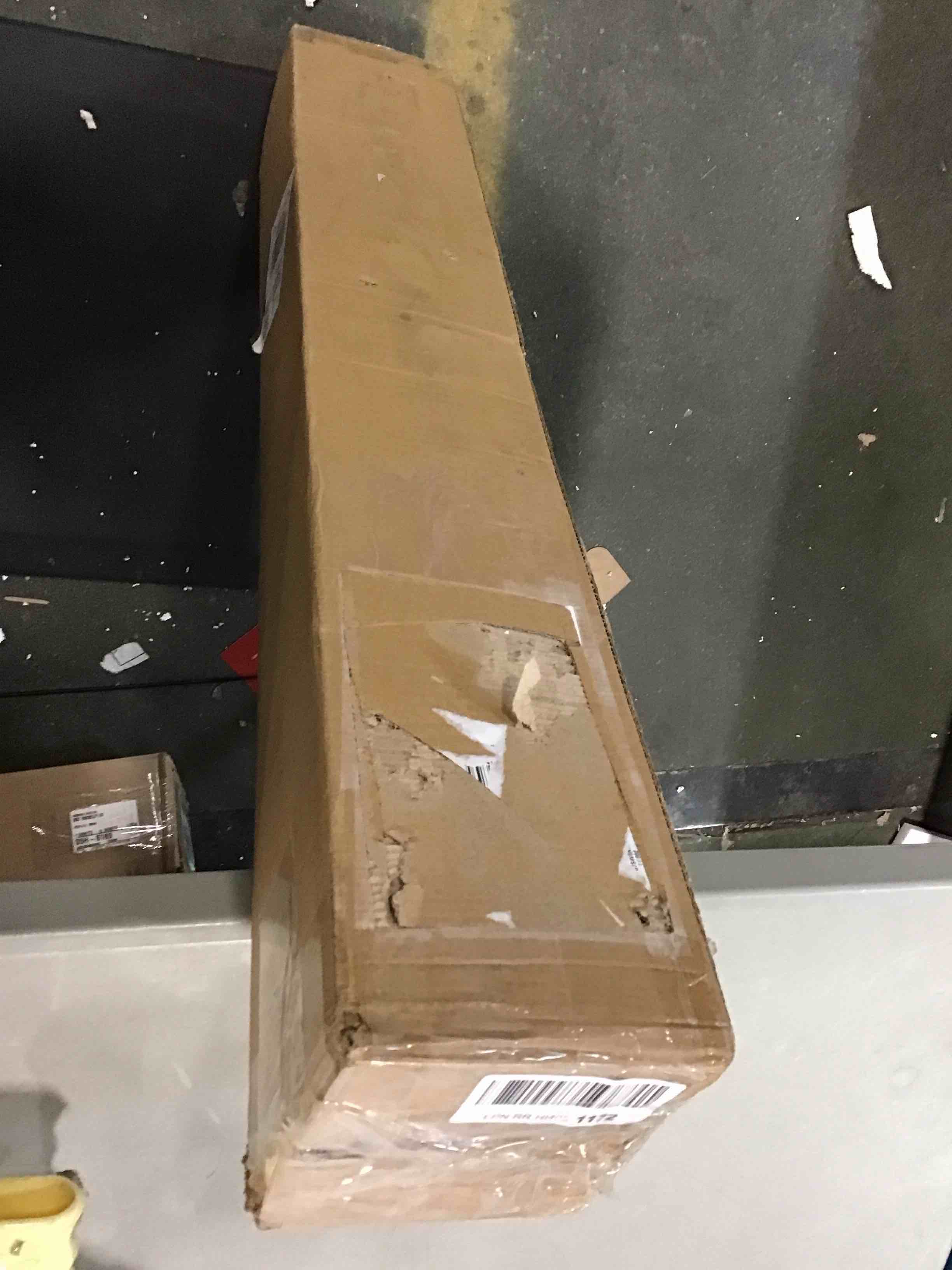 https://s3.amazonaws.com/lotting-images-prod/bidfta/BLU5816817_1706038815754.jpeg