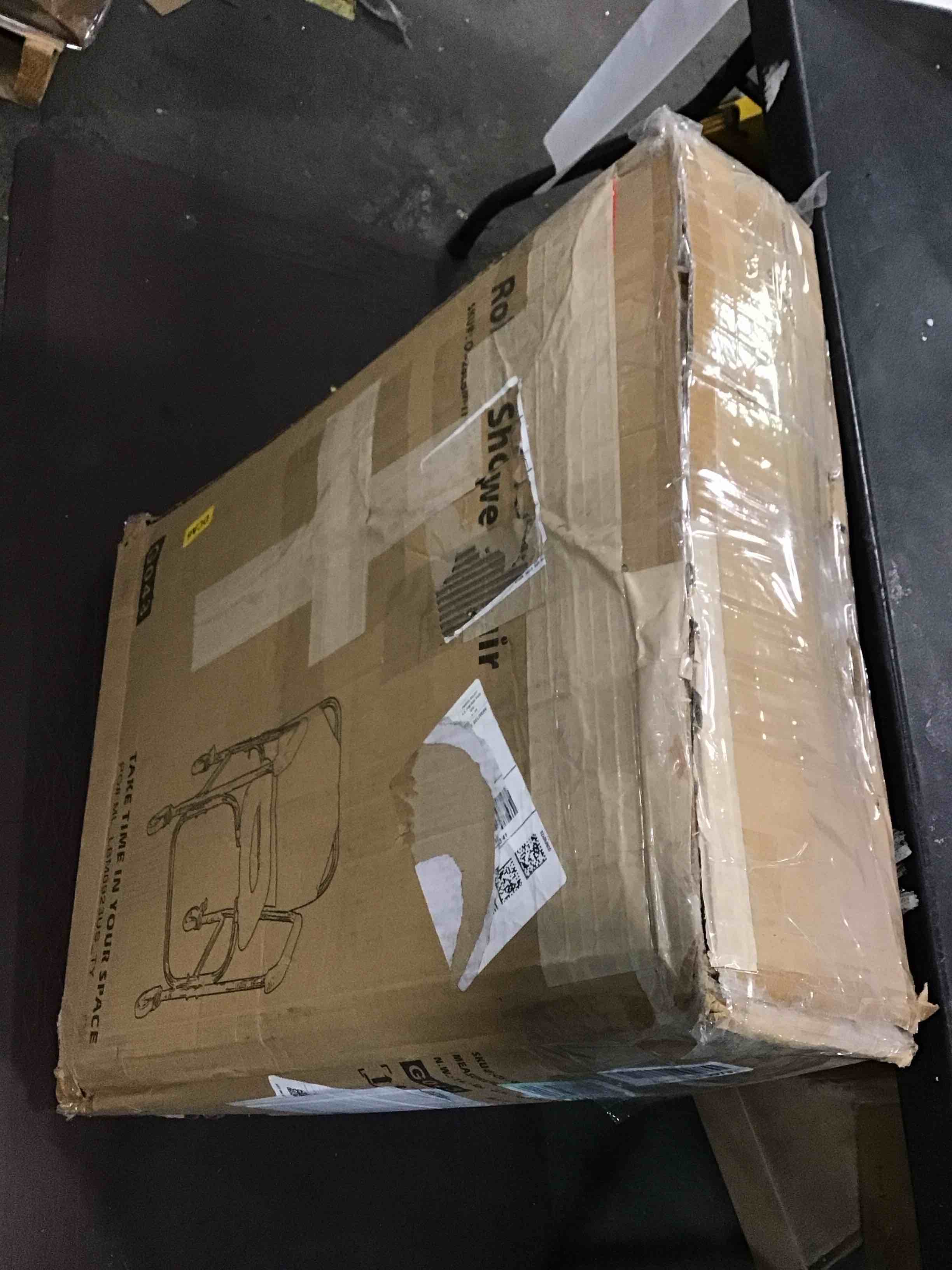 https://s3.amazonaws.com/lotting-images-prod/bidfta/BLU5816862_1706097566621.jpeg