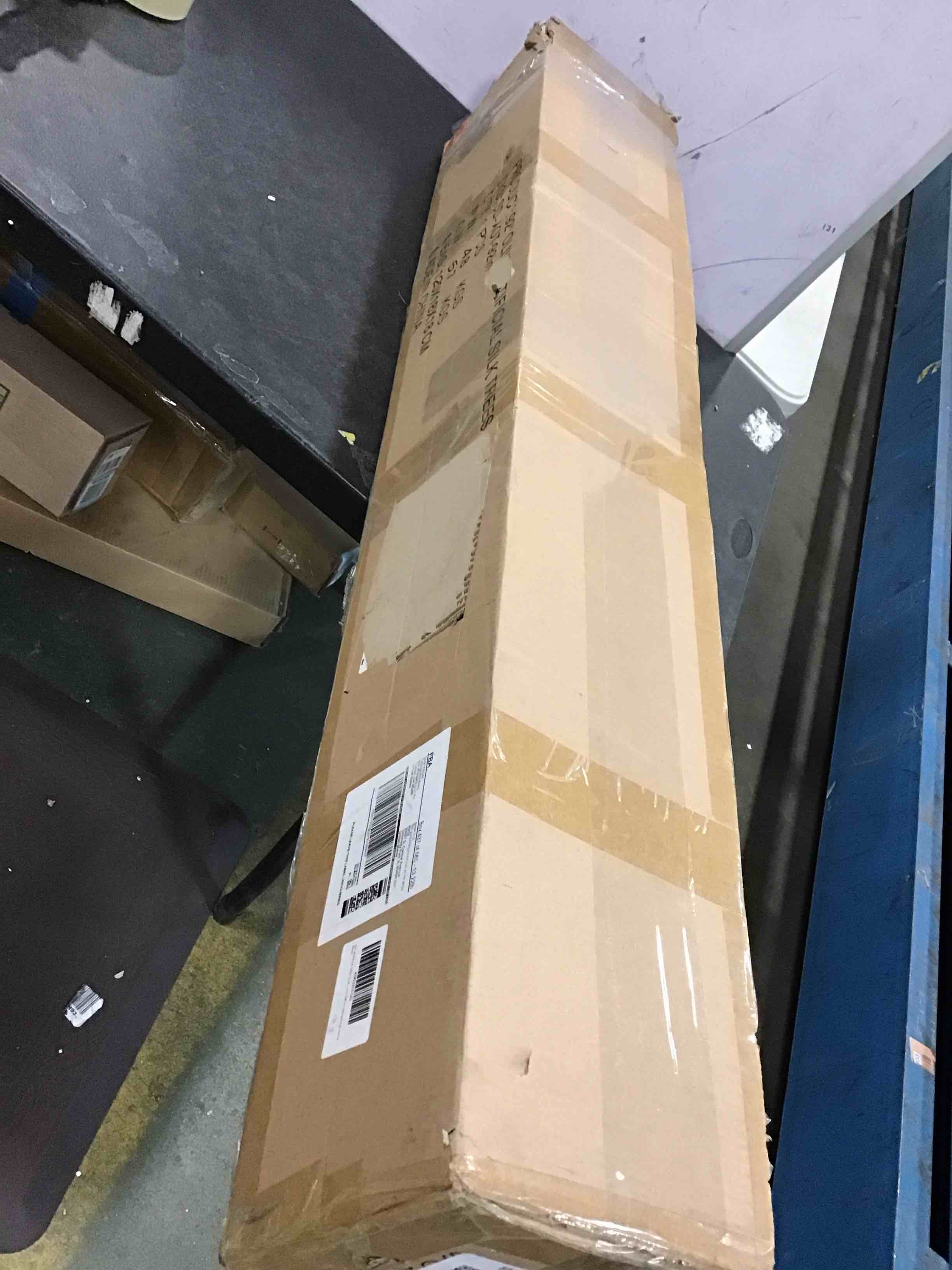 https://s3.amazonaws.com/lotting-images-prod/bidfta/BLU5816867_1706098019133.jpeg