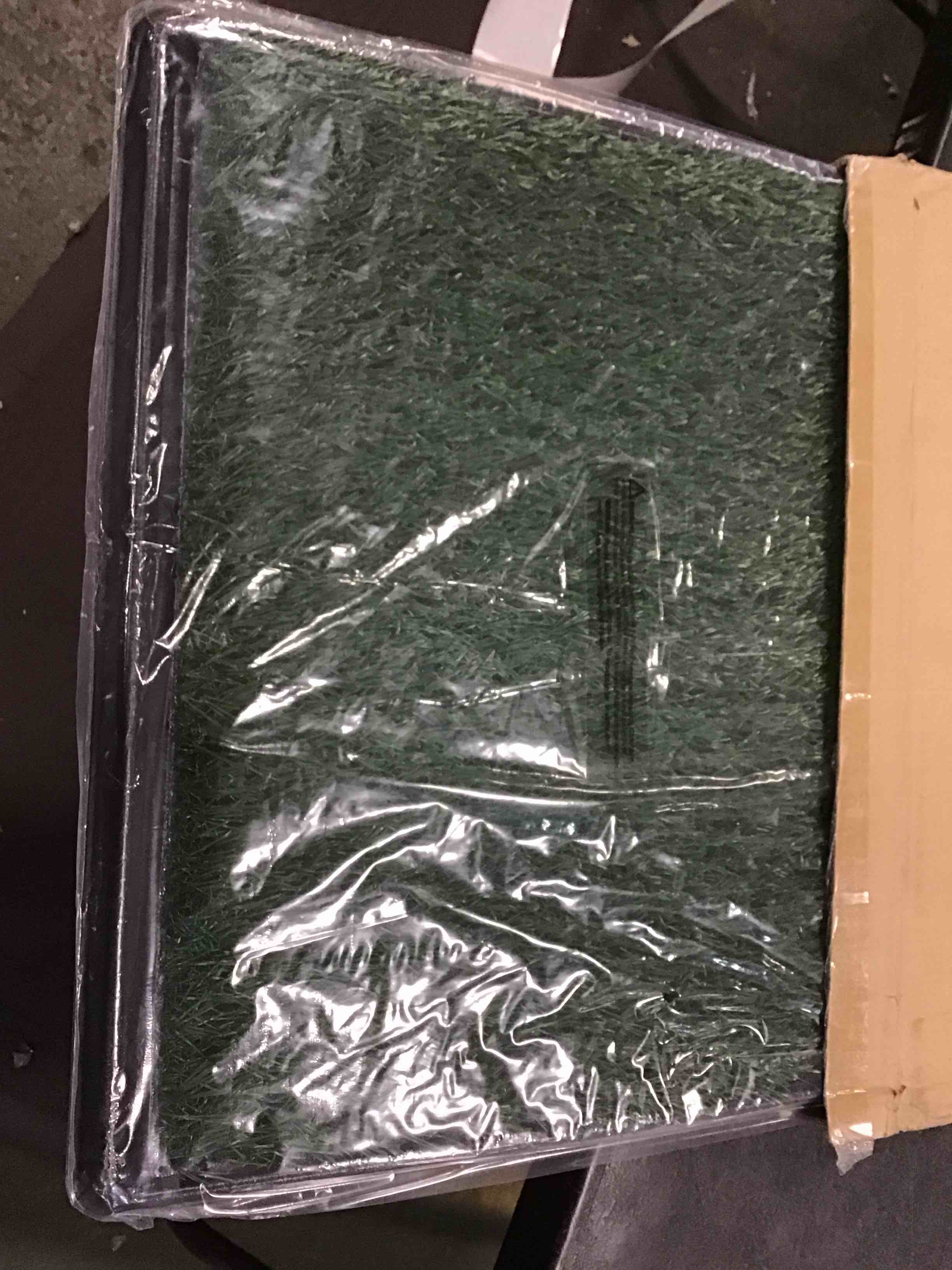 https://s3.amazonaws.com/lotting-images-prod/bidfta/BLU5817132_1706128089622.jpeg