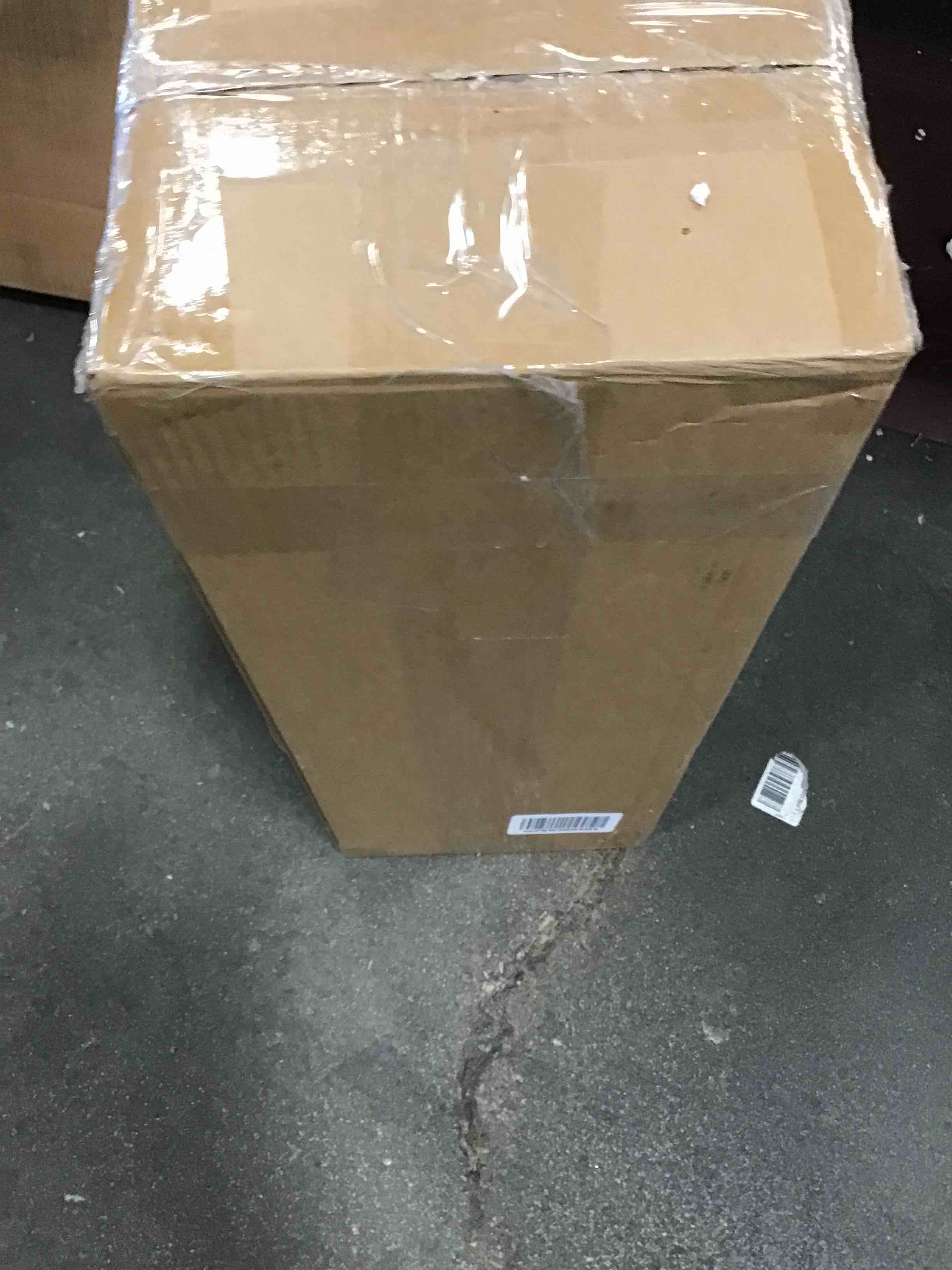 https://s3.amazonaws.com/lotting-images-prod/bidfta/BLU5817908_1705862344930.jpeg
