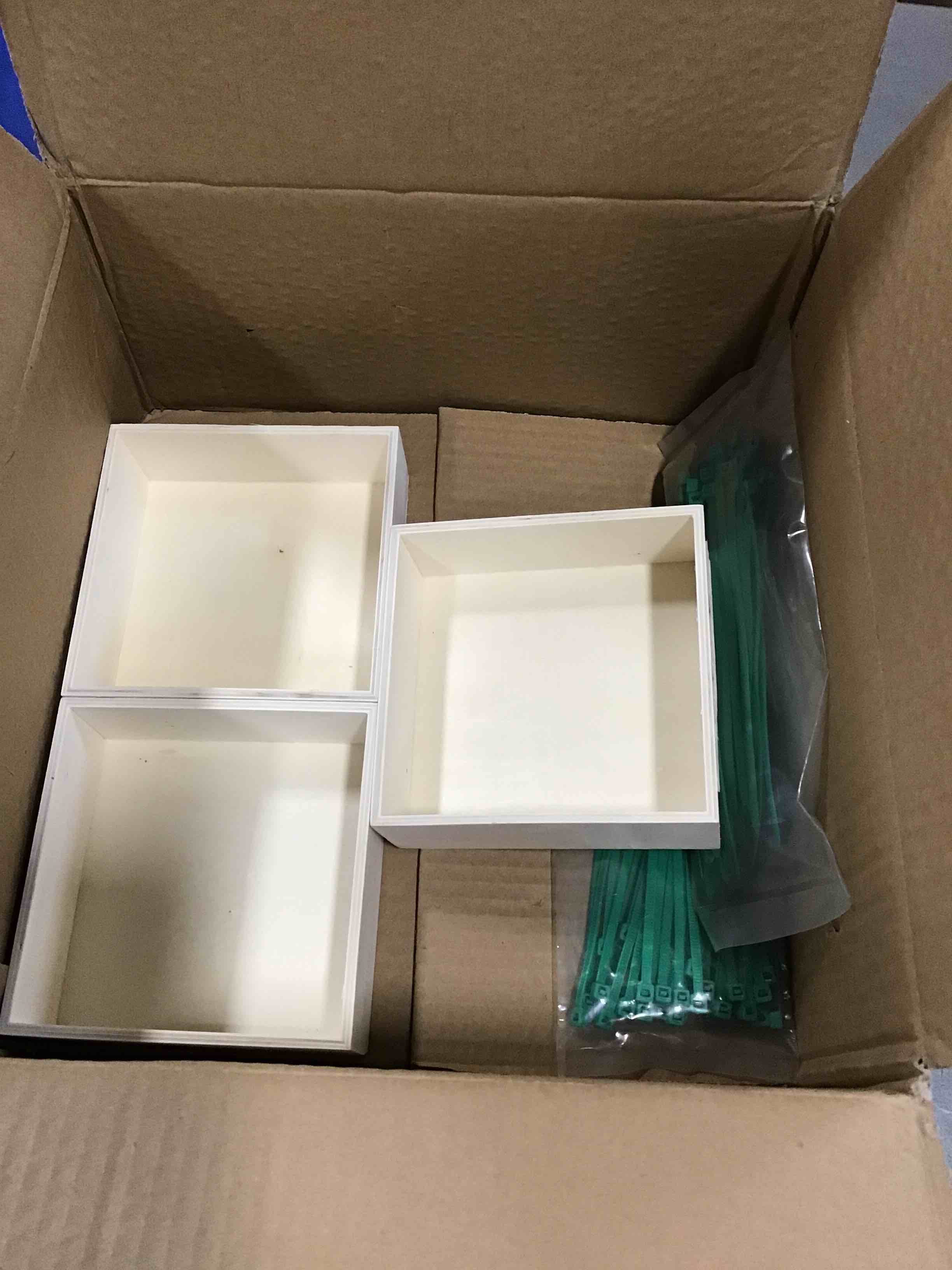 https://s3.amazonaws.com/lotting-images-prod/bidfta/BLU5817925_1705865334389.jpeg
