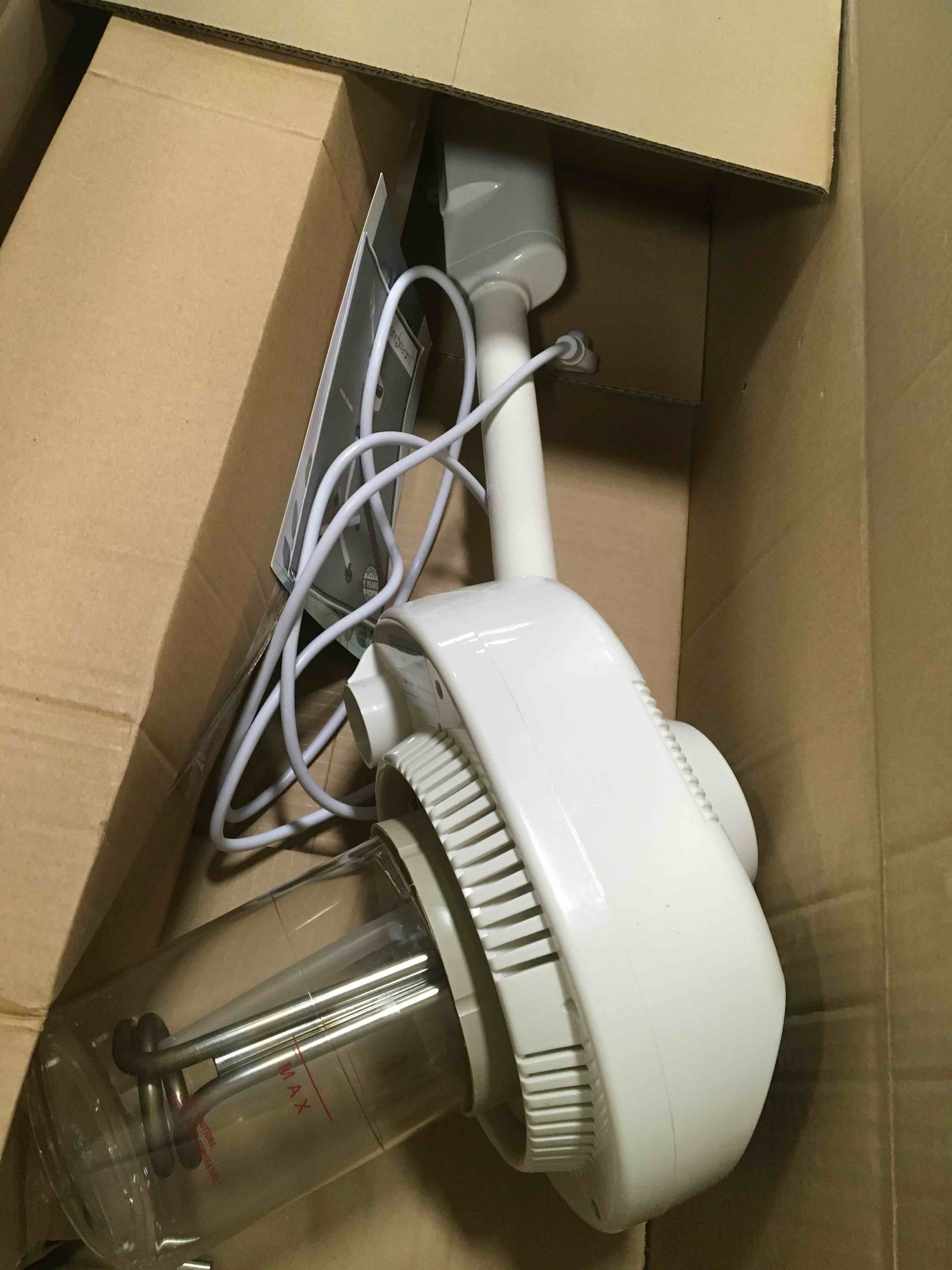 https://s3.amazonaws.com/lotting-images-prod/bidfta/BLU5818237_1706031451105.jpeg