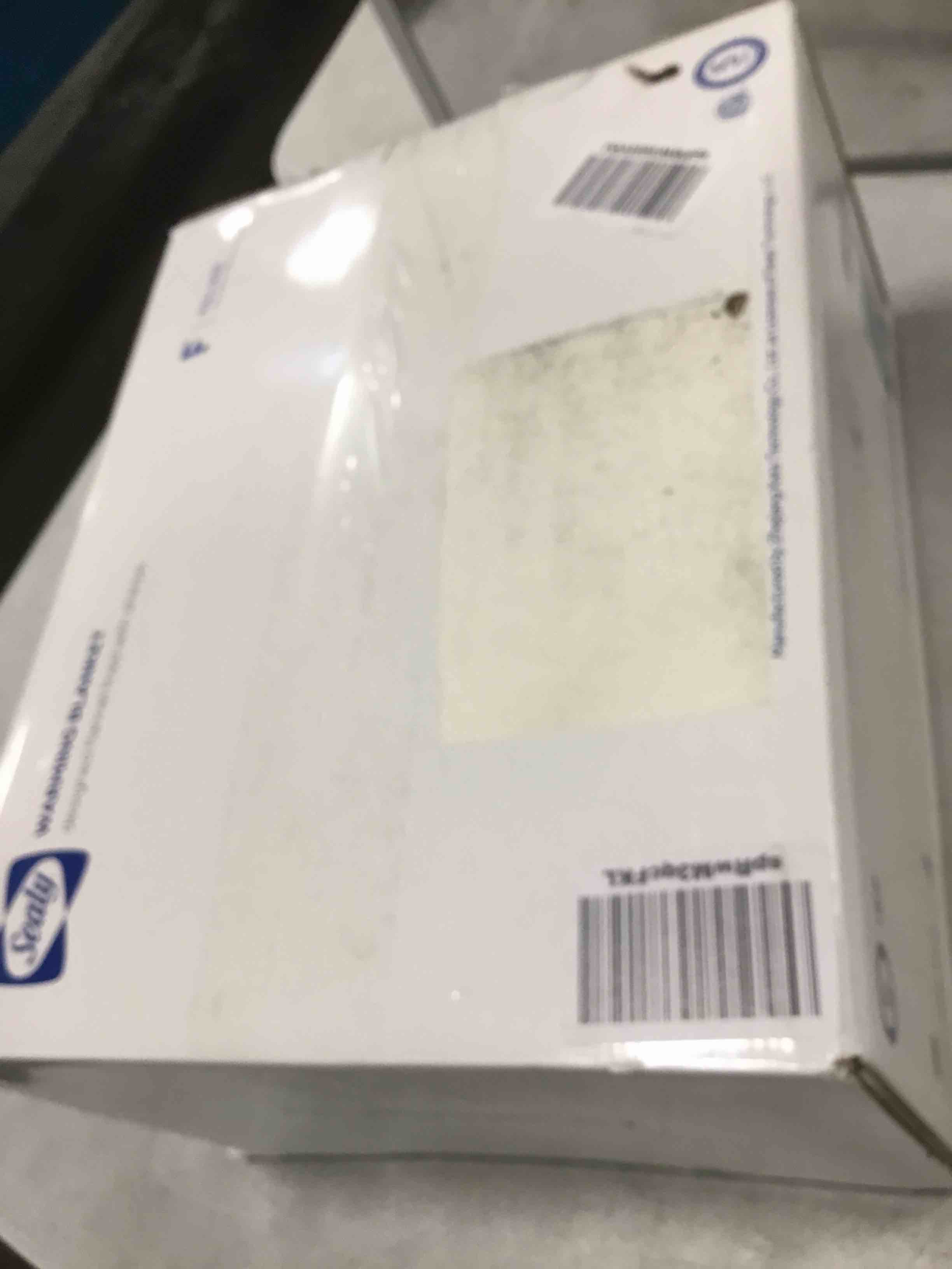 https://s3.amazonaws.com/lotting-images-prod/bidfta/BLU5818445_1706116063333.jpeg