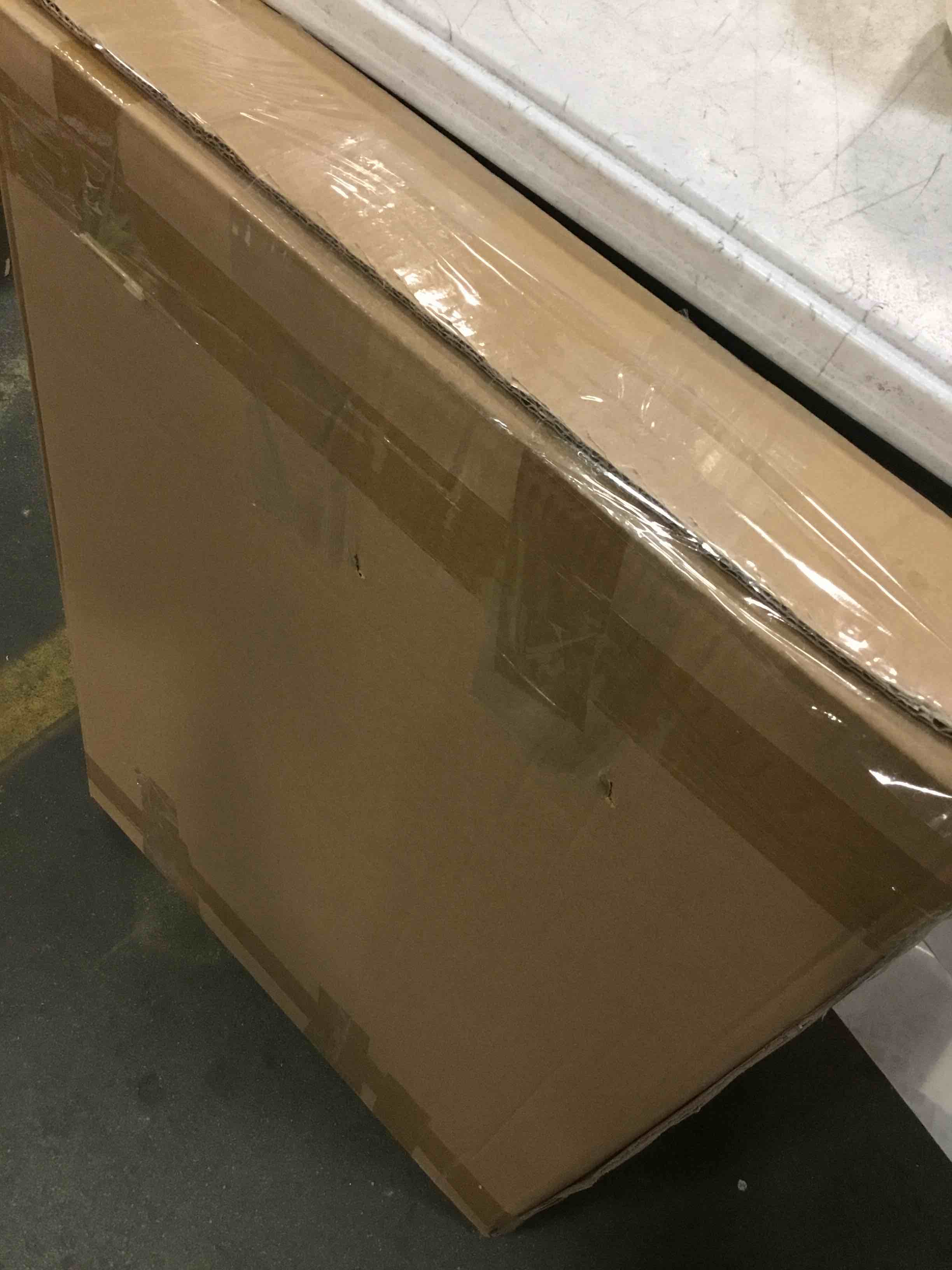 https://s3.amazonaws.com/lotting-images-prod/bidfta/BLU5818630_1706196504628.jpeg