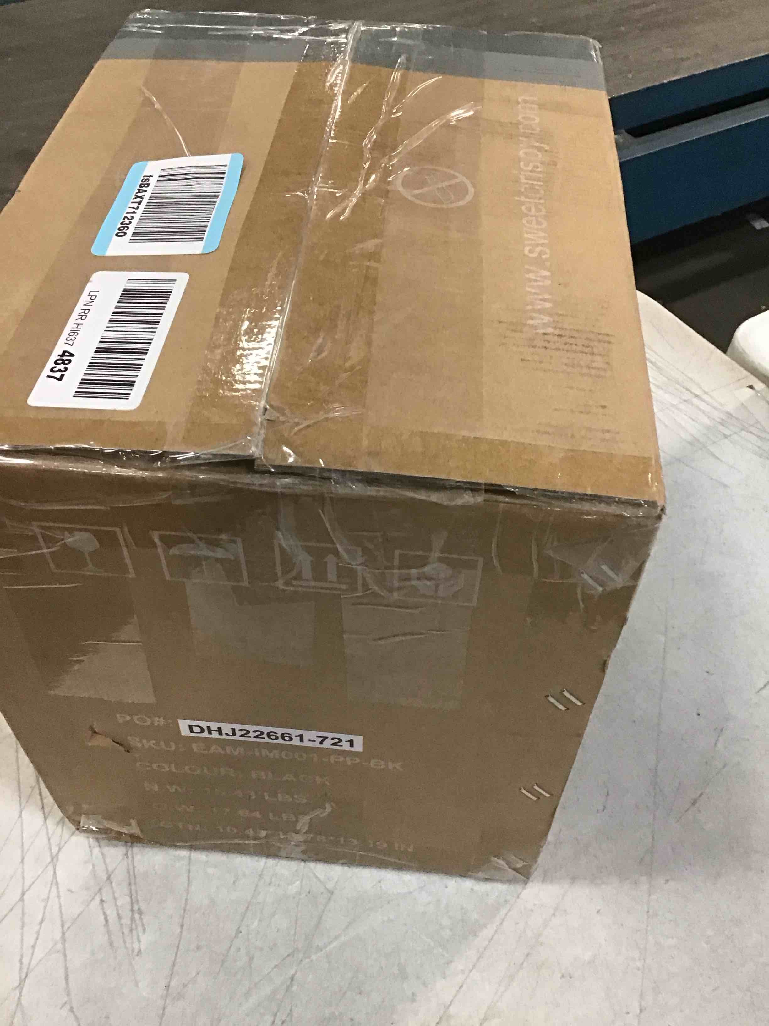 https://s3.amazonaws.com/lotting-images-prod/bidfta/BLU5818751_1706210344006.jpeg