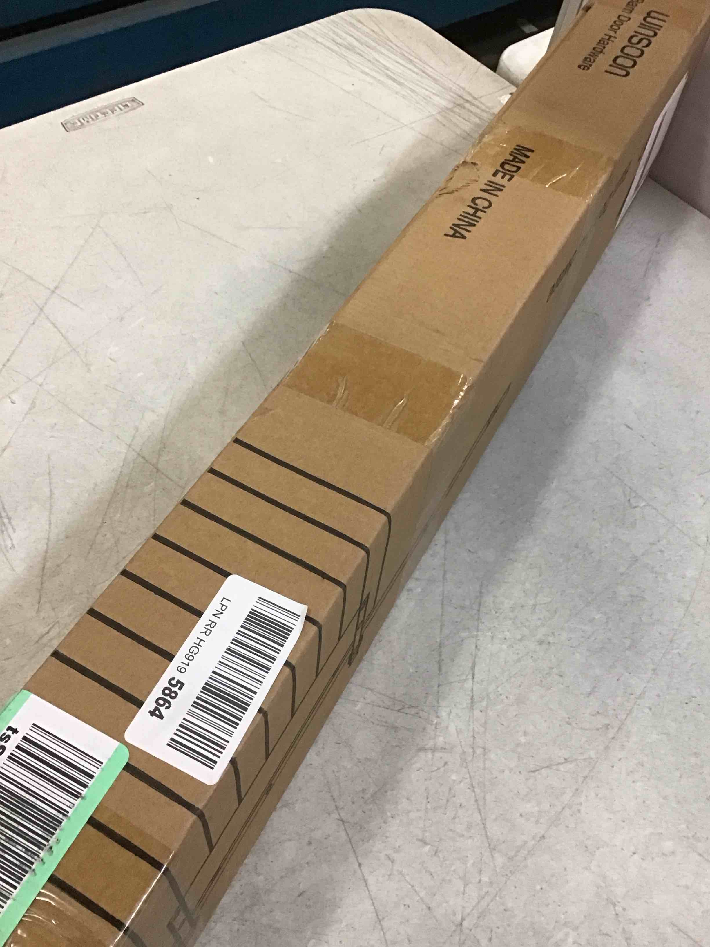 https://s3.amazonaws.com/lotting-images-prod/bidfta/BLU5818818_1706216527325.jpeg
